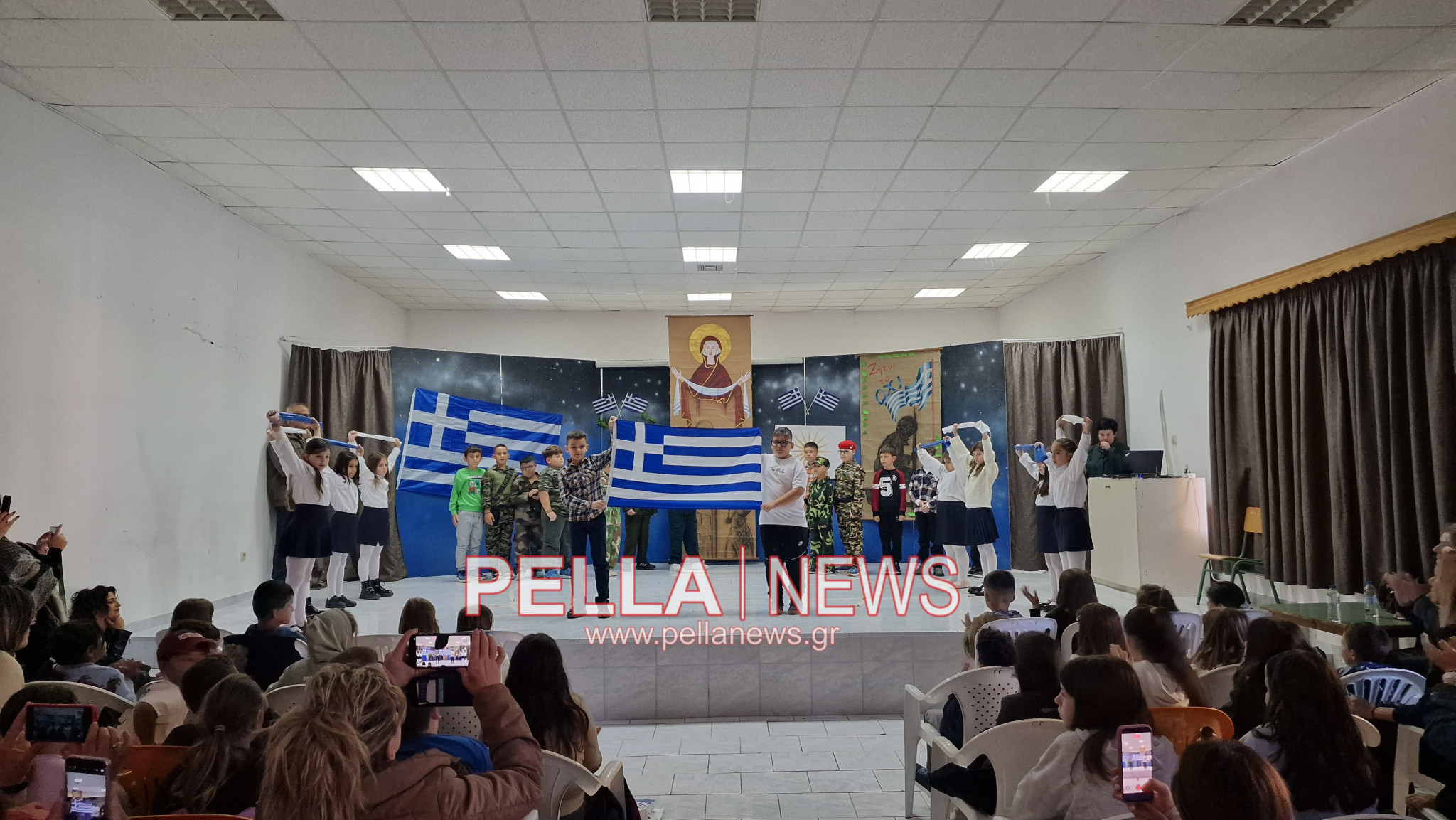 Οι μαθητές των Γαλατάδων τίμησαν το «ΟΧΙ» με συγκίνηση, δημιουργικότητα και μηνύματα ζωής (βίντεο)