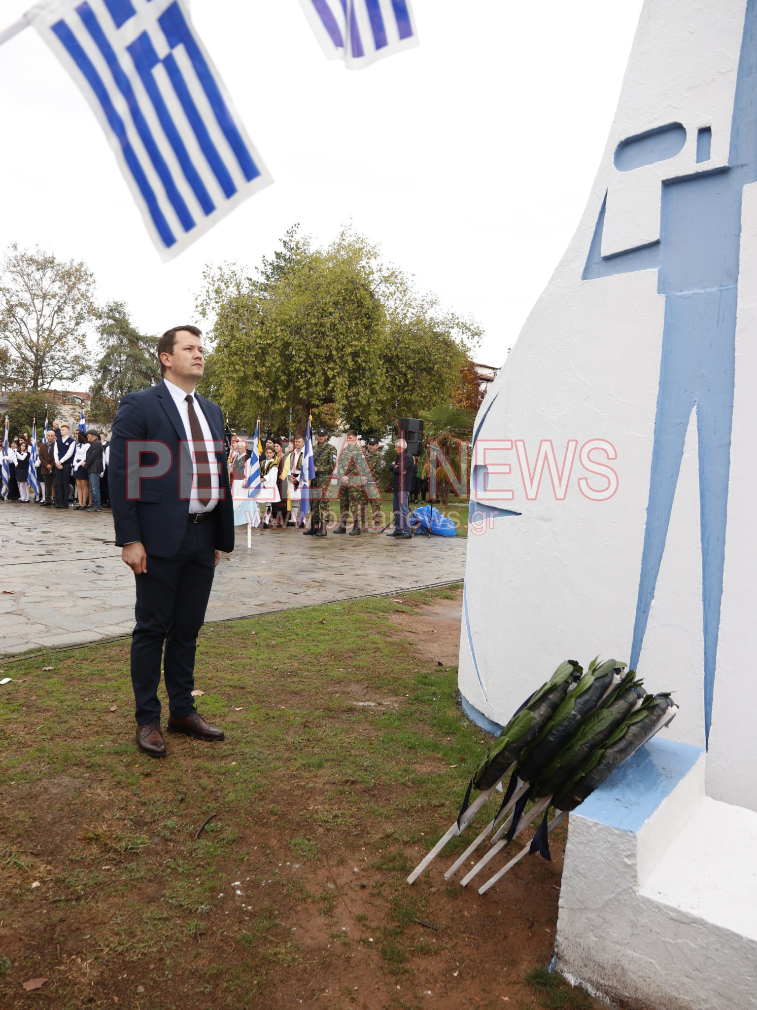 Κρύα Βρύση: Με κατάθεση στεφάνων κορυφώθηκαν οι εκδηλώσεις για την επέτειο της 28ης Οκτωβρίου (Φωτογραφίες)