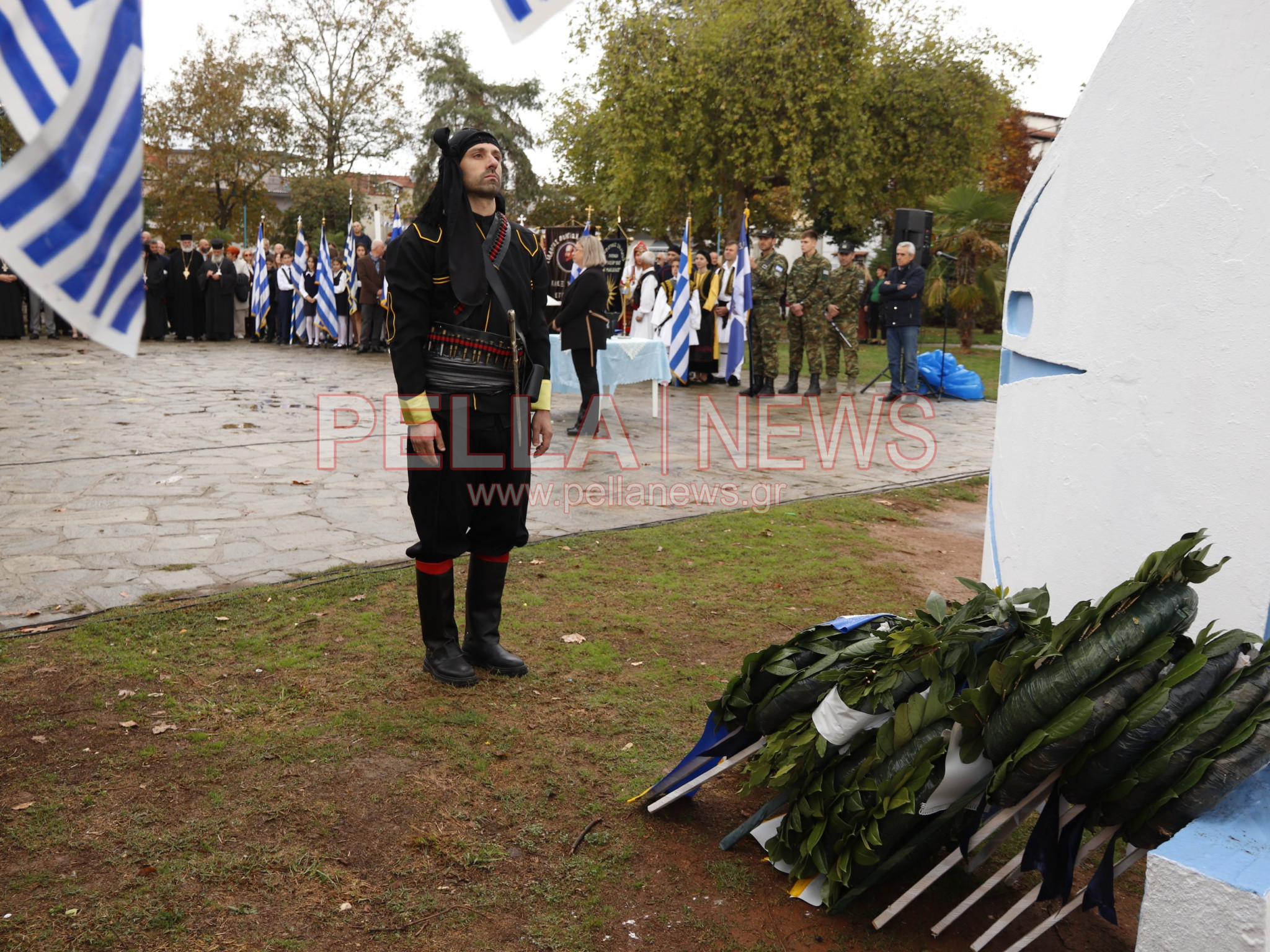 Κρύα Βρύση: Με κατάθεση στεφάνων κορυφώθηκαν οι εκδηλώσεις για την επέτειο της 28ης Οκτωβρίου (Φωτογραφίες)