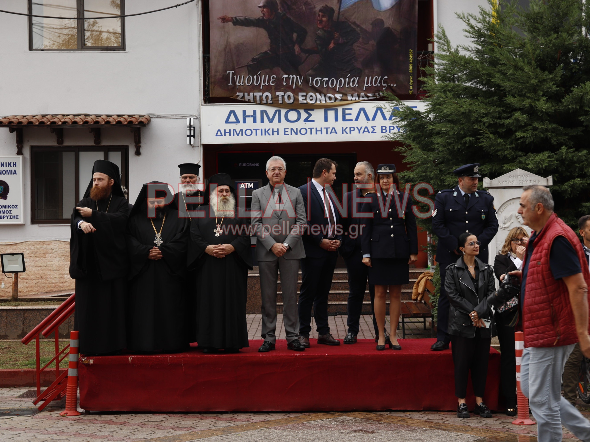 Κρύα Βρύση: Με περηφάνια και συγκίνηση η μαθητική παρέλαση για την 28η Οκτωβρίου (φωτογραφίες)