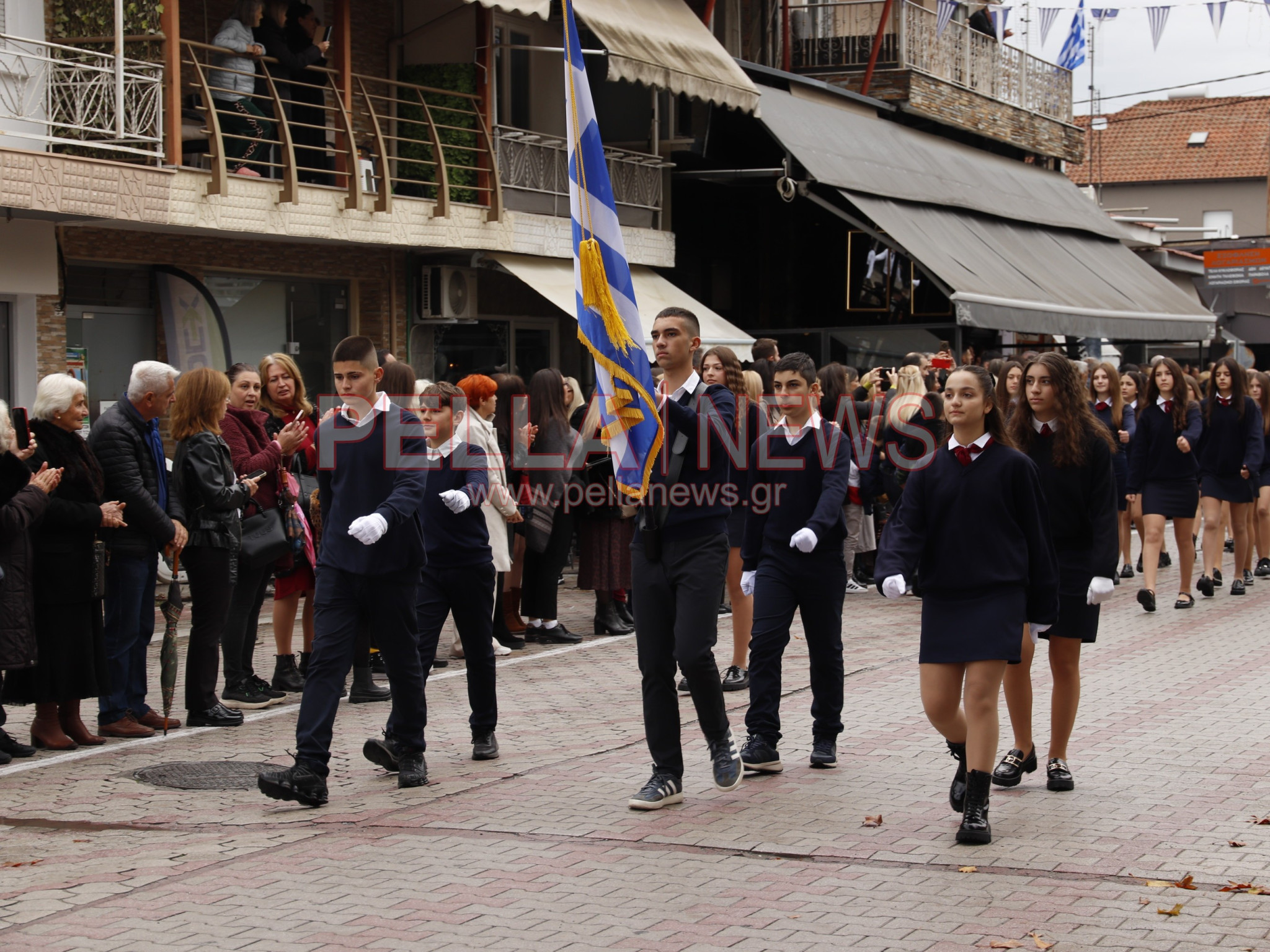 Κρύα Βρύση: Με περηφάνια και συγκίνηση η μαθητική παρέλαση για την 28η Οκτωβρίου (φωτογραφίες)