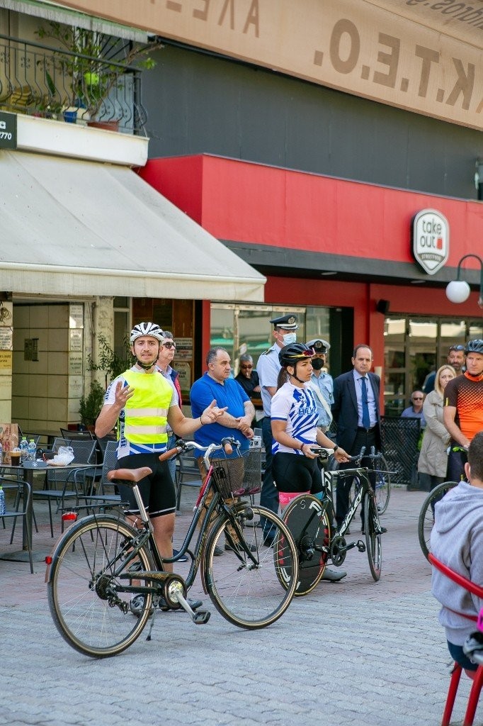 2ο Δημοτικό σχολείο Γιαννιτσών– Ανθοέκθεση Δήμου Πέλλας