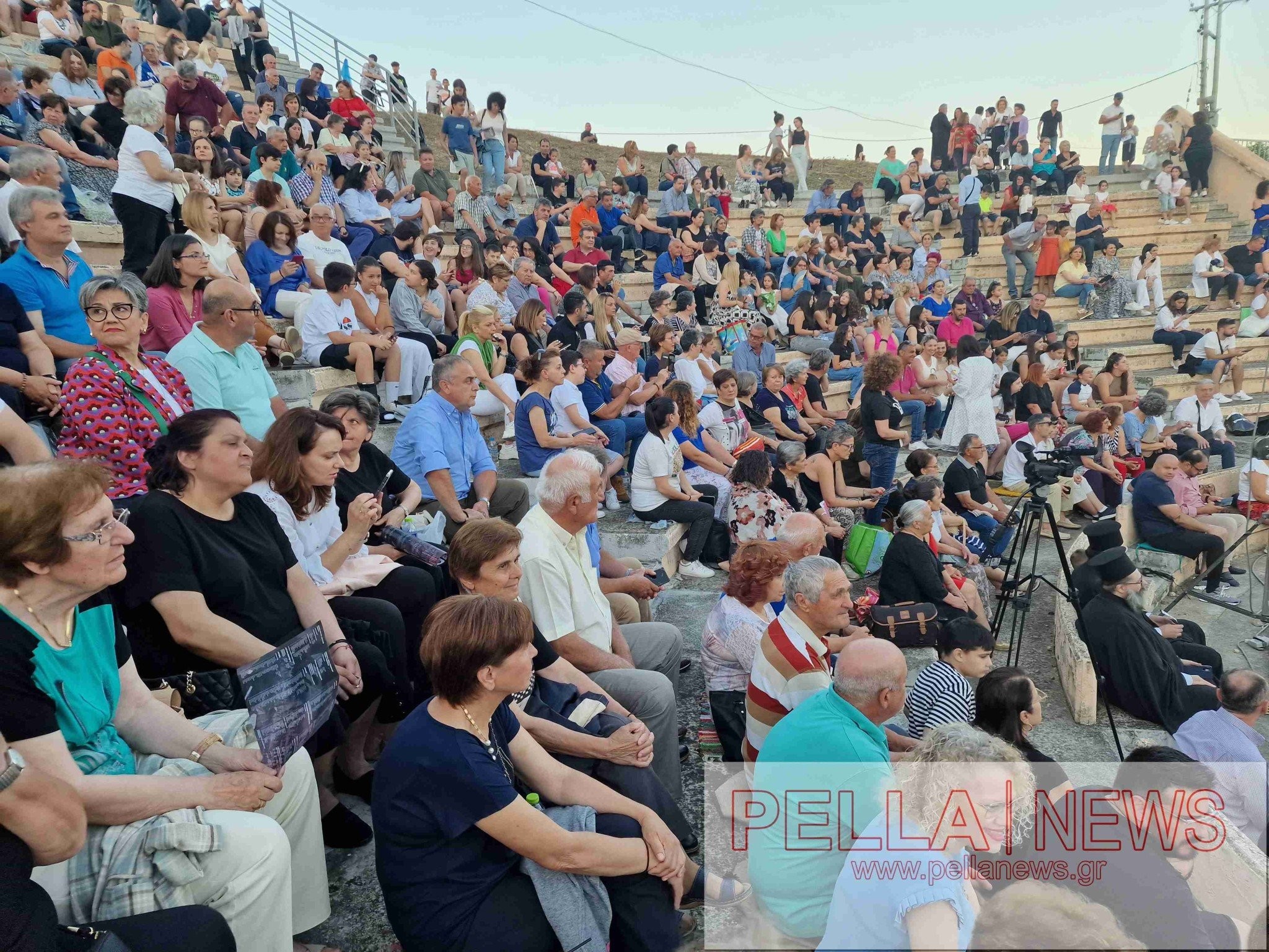 Σχολική εκδήλωση σταθμός για τον Δ. Σκύδρας:  ζωντάνεψαν μνήμες, συγκίνησαν, έστειλαν μηνύματα επίκαιρα όσο ποτέ οι μαθητές 5 σχολείων