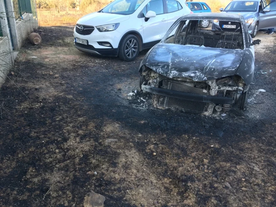 Πεντέλη: Οι πρώτες εικόνες από τα καμένα στον Γέρακα