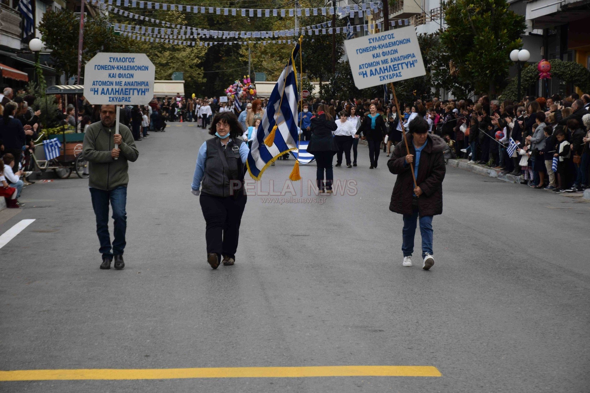 Σκύδρα: περήφανα νιάτα τίμησαν την επέτειο του "ΟΧΙ" (βίντεο & φώτο)