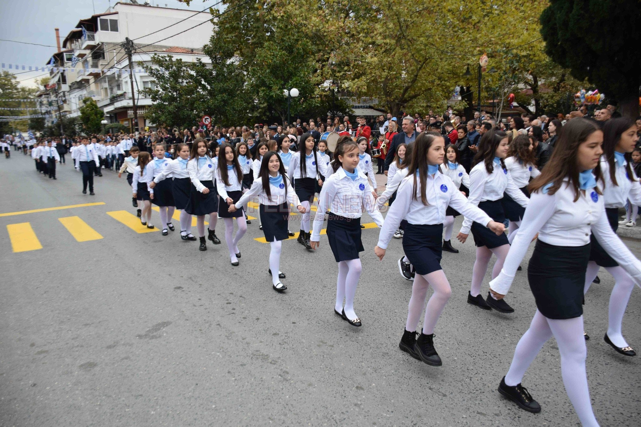 Σκύδρα: περήφανα νιάτα τίμησαν την επέτειο του "ΟΧΙ" (βίντεο & φώτο)