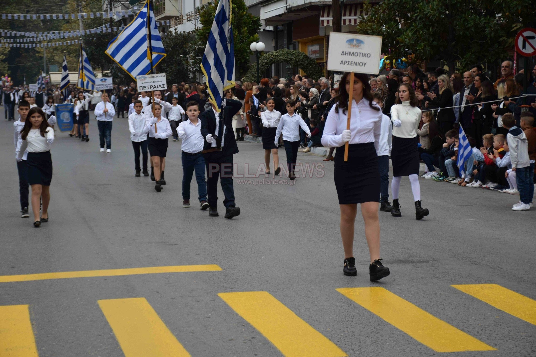 Σκύδρα: περήφανα νιάτα τίμησαν την επέτειο του "ΟΧΙ" (βίντεο & φώτο)