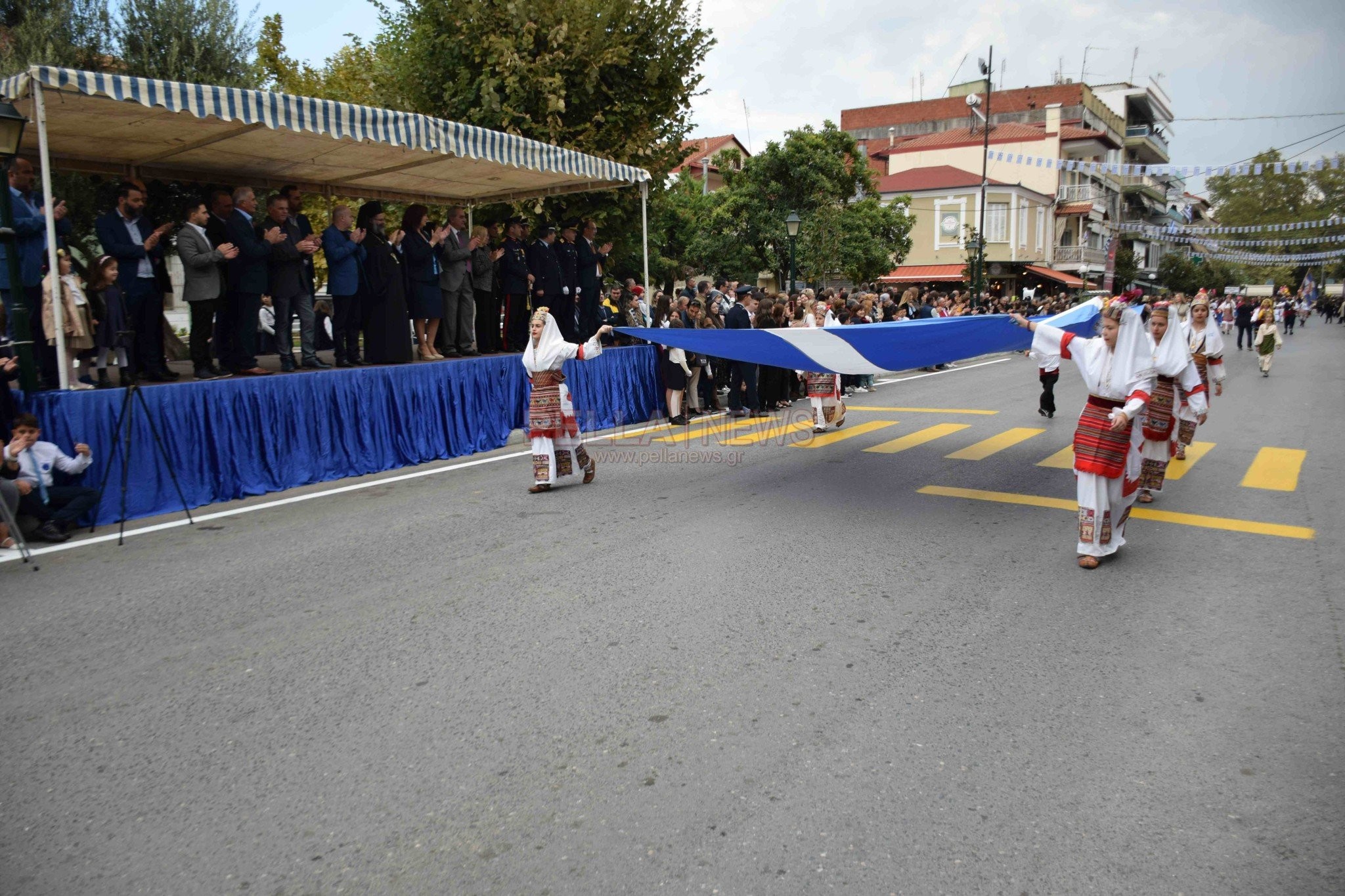 28η Οκτωβρίου στη Σκύδρα: τίμησαν την επέτειο του 'ΟΧΙ" οι πολιτιστικοί σύλλογοι