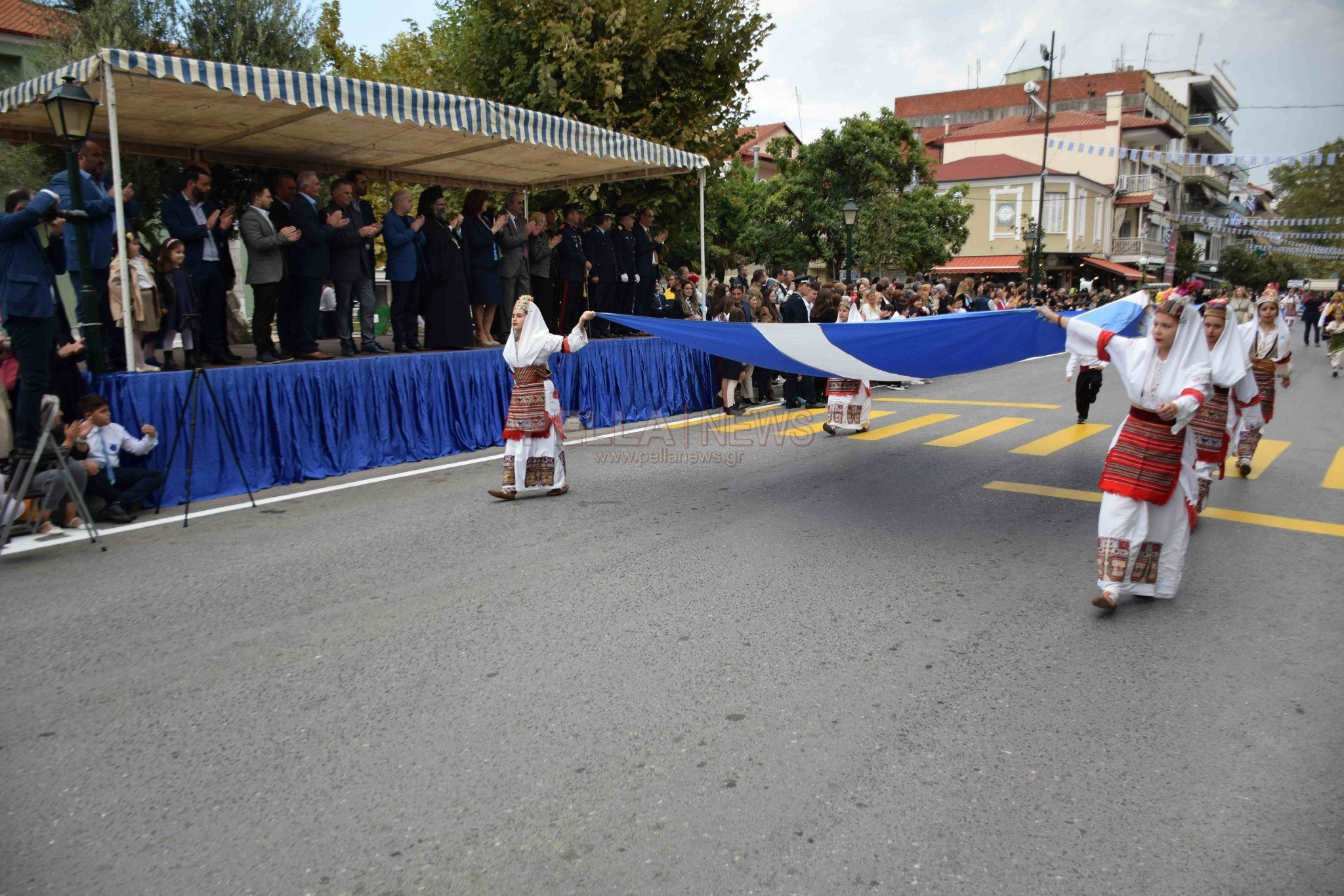 28η Οκτωβρίου στη Σκύδρα: τίμησαν την επέτειο του 'ΟΧΙ" οι πολιτιστικοί σύλλογοι