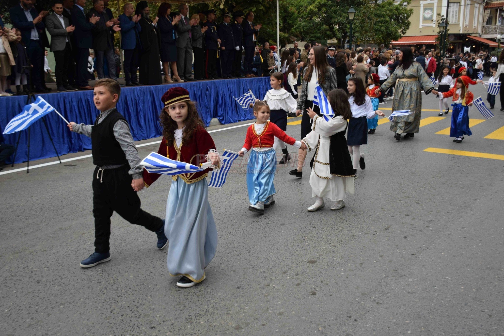 28η Οκτωβρίου στη Σκύδρα: τίμησαν την επέτειο του 'ΟΧΙ" οι πολιτιστικοί σύλλογοι