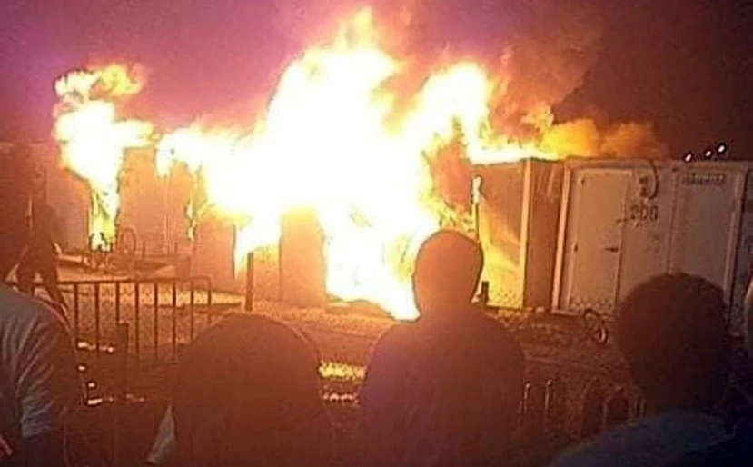 Μυτιλήνη: Φωτιά στο ΚΥΤ του Καρά Τεπέ – Στις φλόγες τέσσερα κοντέινερ