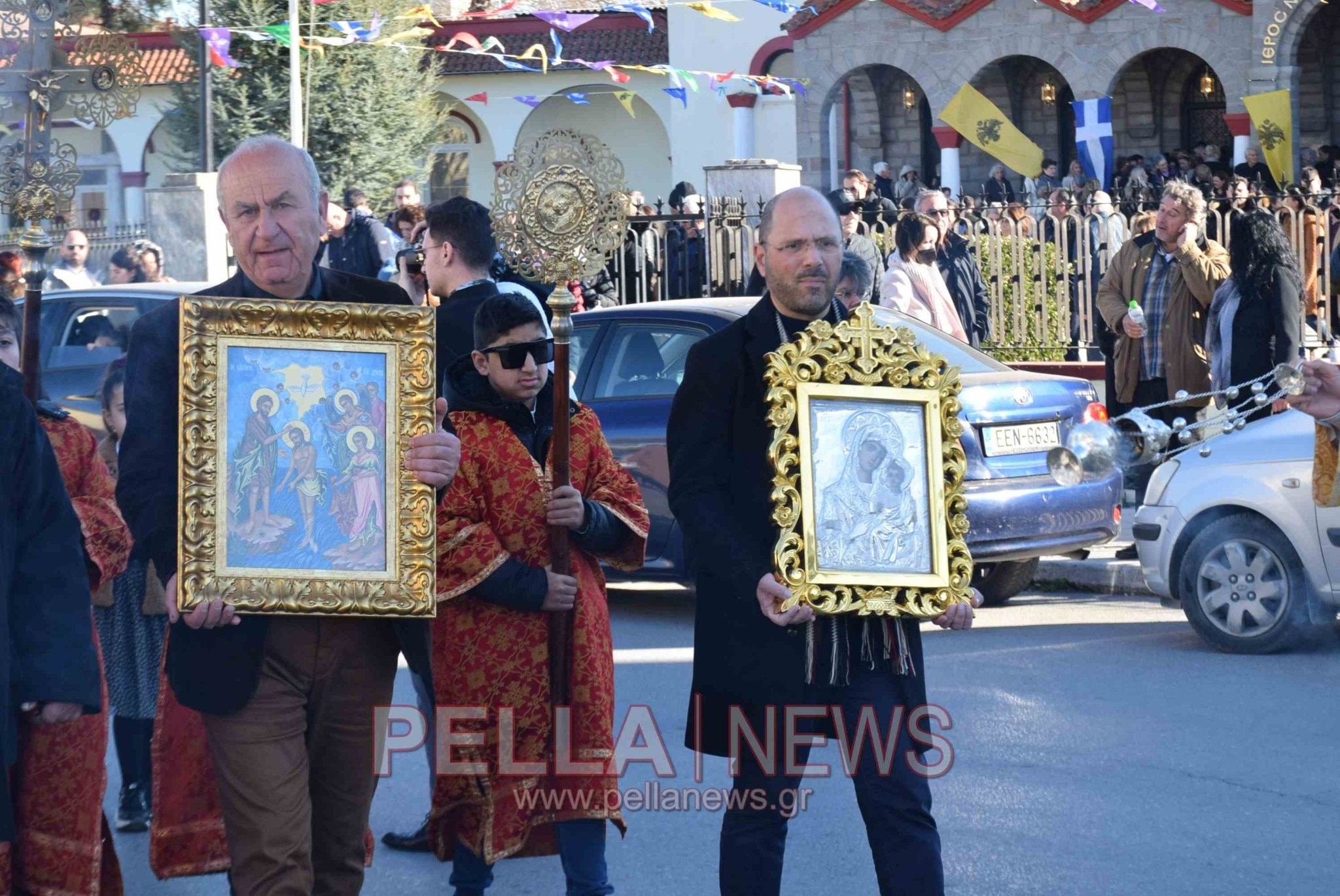 Σκύδρα: Ο μικρός Αλέξανδρος έπιασε τον Σταυρό