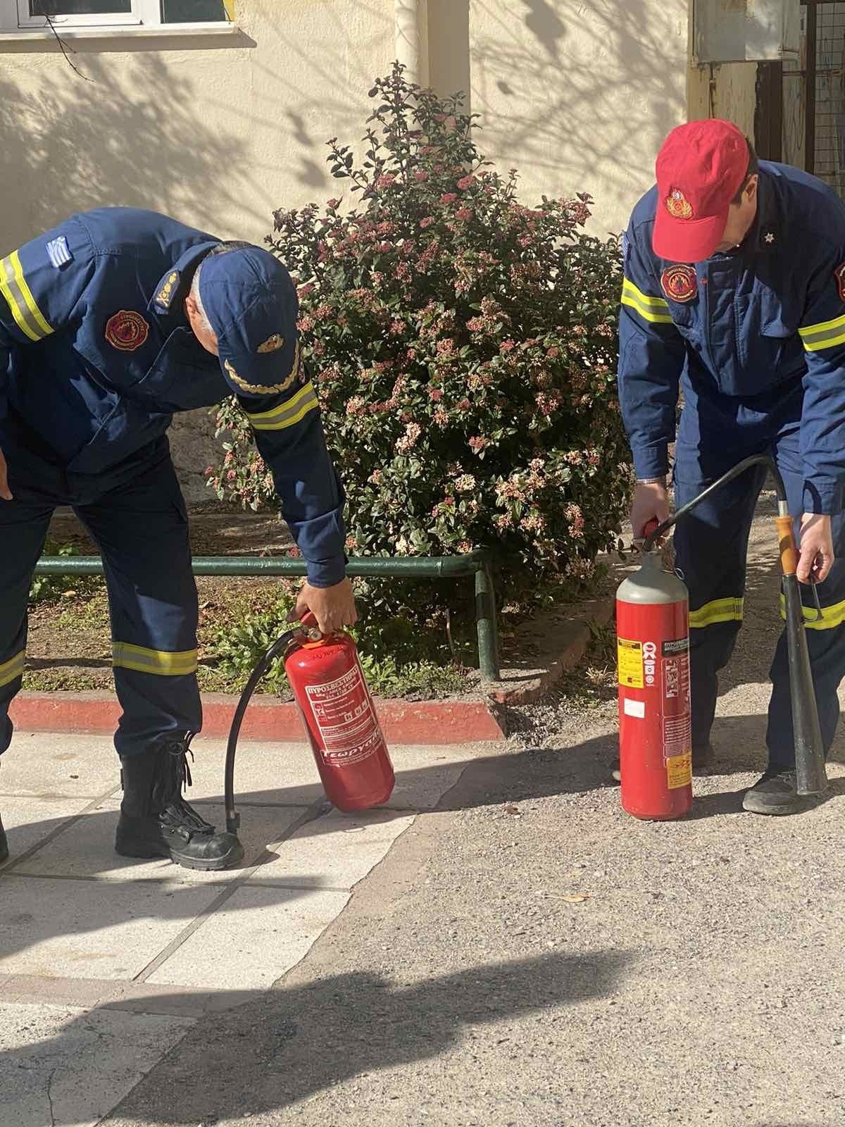 To 3ο Δ.Σ Γιαννιτσών – Αγαθοβούλειο, ευχαριστεί την Πυροσβεστική Υπηρεσία Γιαννιτσών