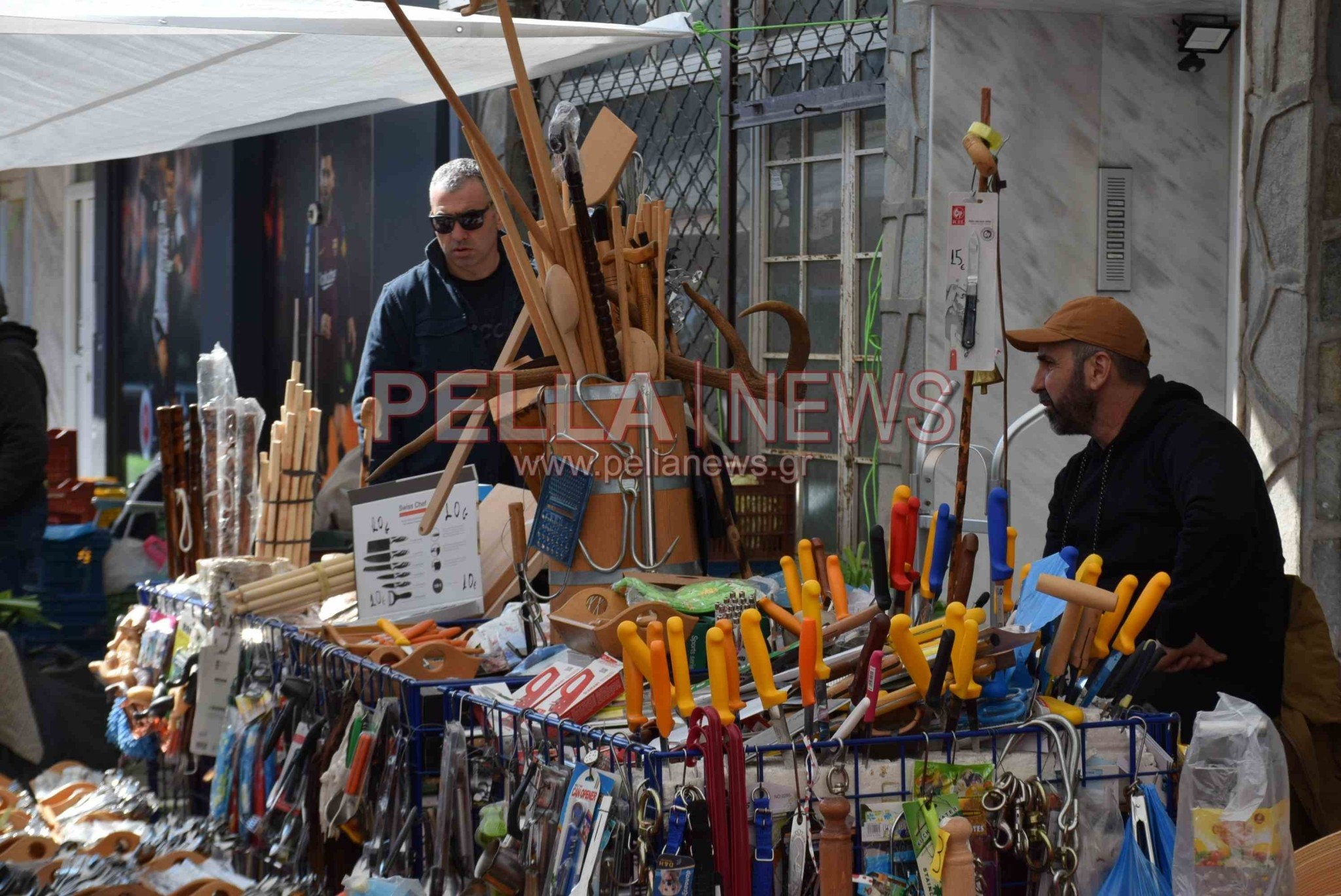 Το «διαμάντι» της Σκύδρας είναι το παζάρι της – φωτογραφικές στιγμές από την κάμερα του pellanews.gr