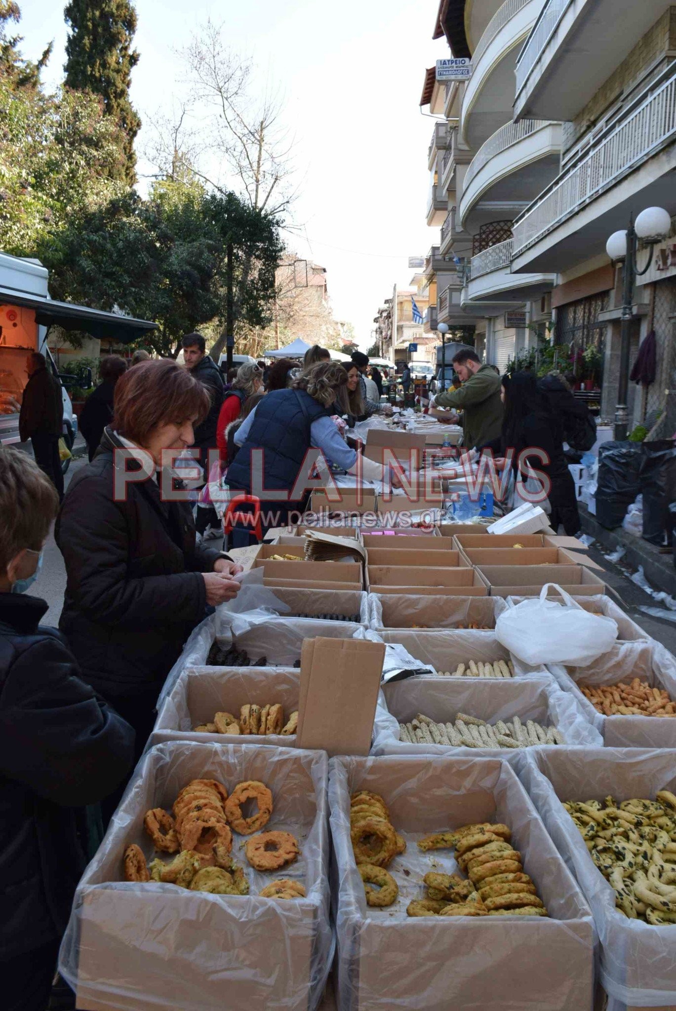 Το «διαμάντι» της Σκύδρας είναι το παζάρι της – φωτογραφικές στιγμές από την κάμερα του pellanews.gr