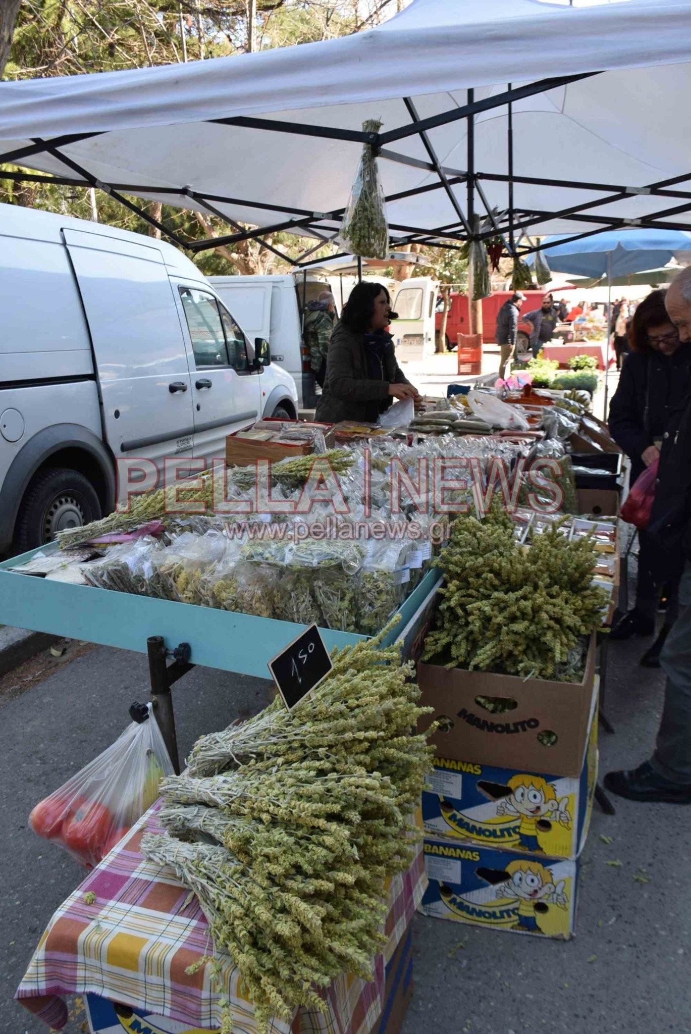 Το «διαμάντι» της Σκύδρας είναι το παζάρι της – φωτογραφικές στιγμές από την κάμερα του pellanews.gr