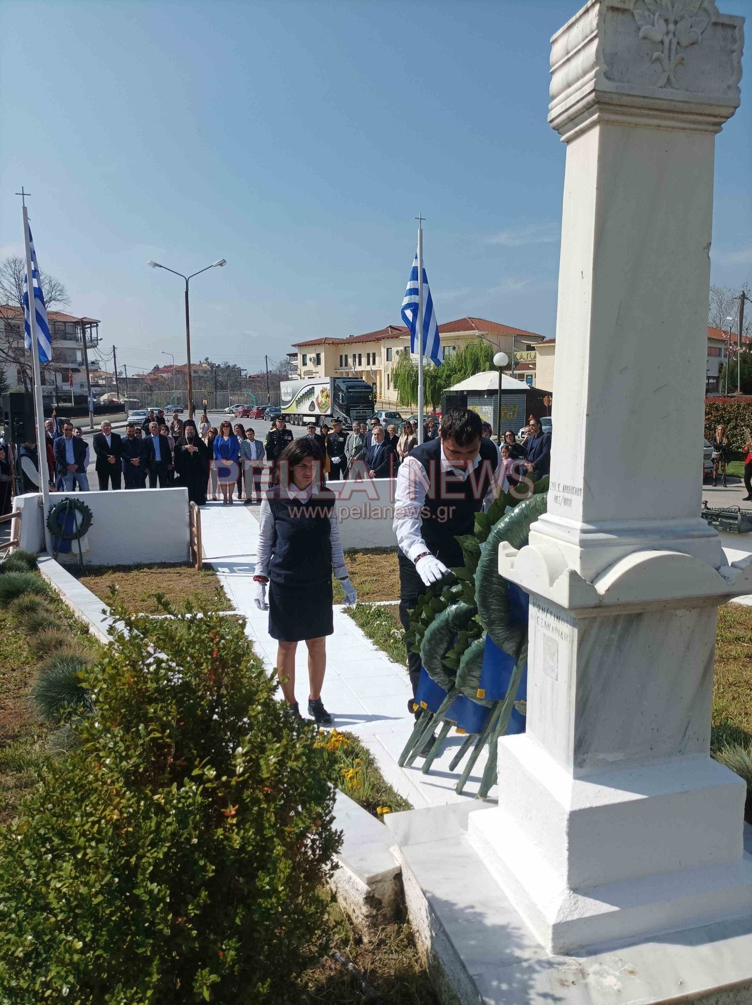 Σκύδρα 25η Μαρτίου: κατάθεση στεφάνων και ο πανηγυρικός από τον Βασίλειο Βλάχο