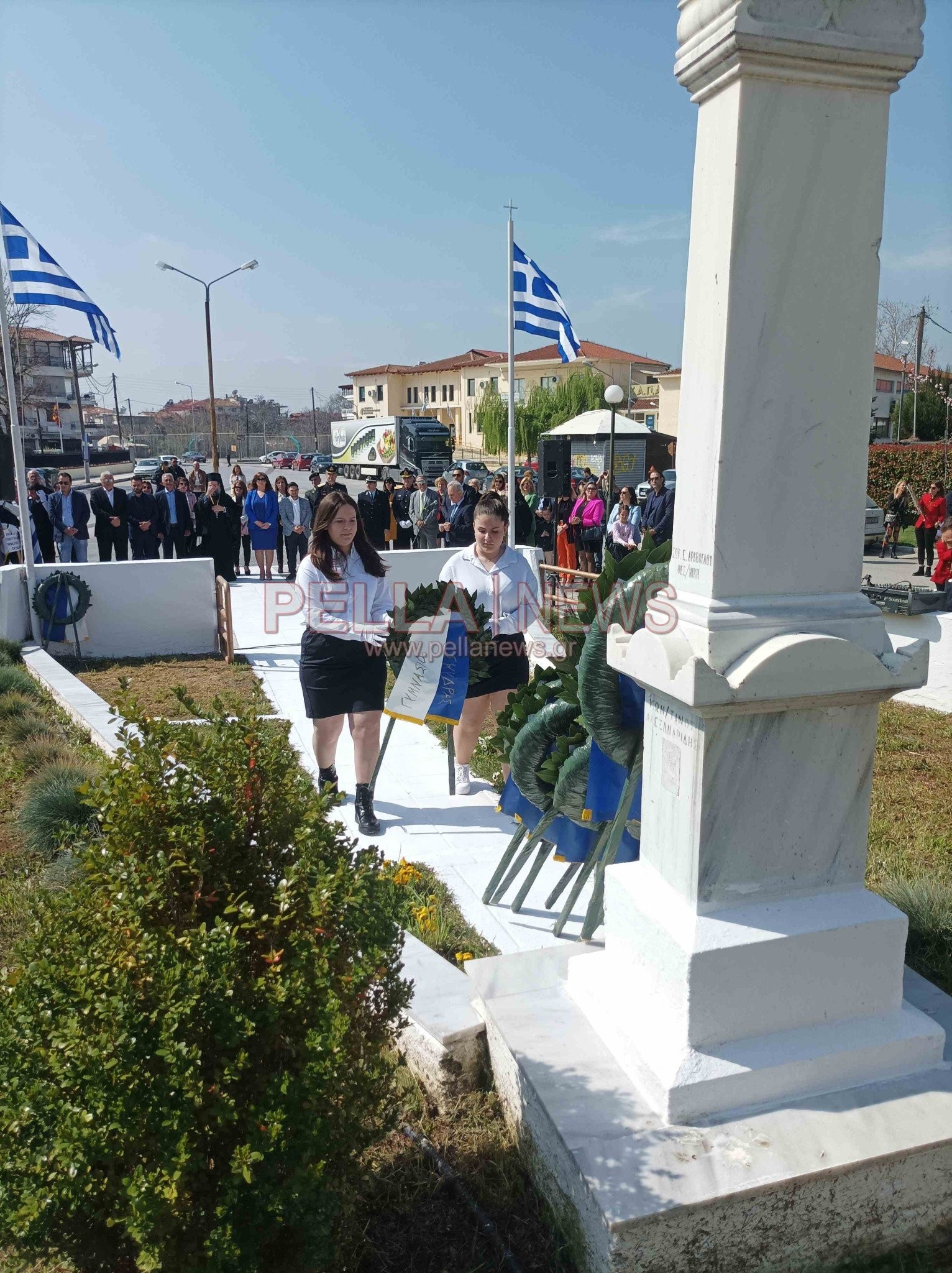 Σκύδρα 25η Μαρτίου: κατάθεση στεφάνων και ο πανηγυρικός από τον Βασίλειο Βλάχο