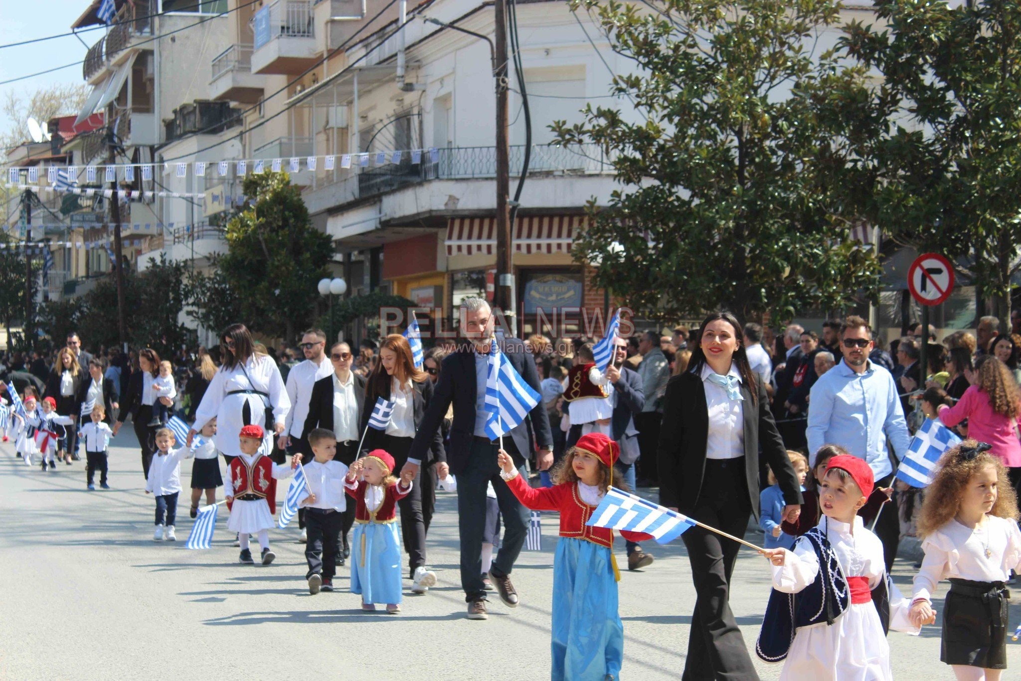 Ο εορτασμός της 25ης Μαρτίου στη Σκύδρα (φωτορεπορτάζ)