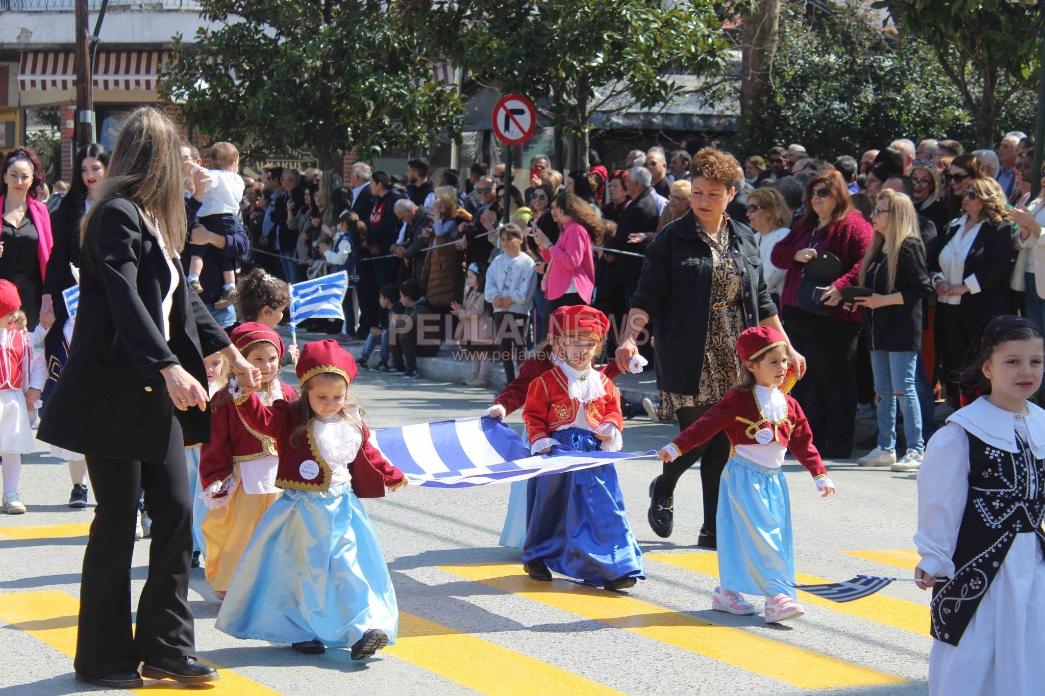 Ο εορτασμός της 25ης Μαρτίου στη Σκύδρα (φωτορεπορτάζ)