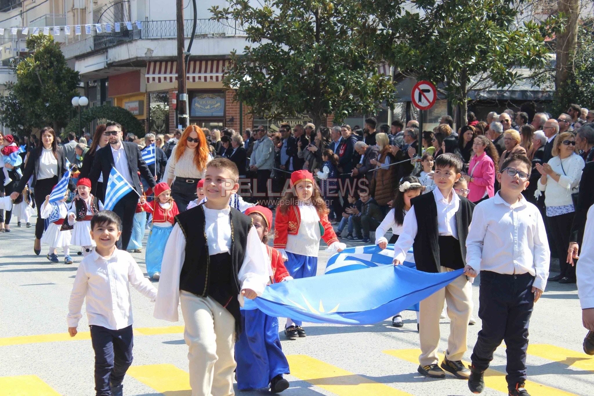 Ο εορτασμός της 25ης Μαρτίου στη Σκύδρα (φωτορεπορτάζ)