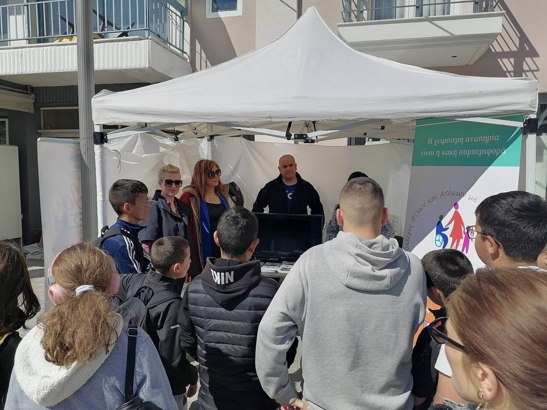 Δυναμική η διήμερη παρουσία του Συμβαδί-ζω στην 6η Ανθοέκθεση Σκύδρας