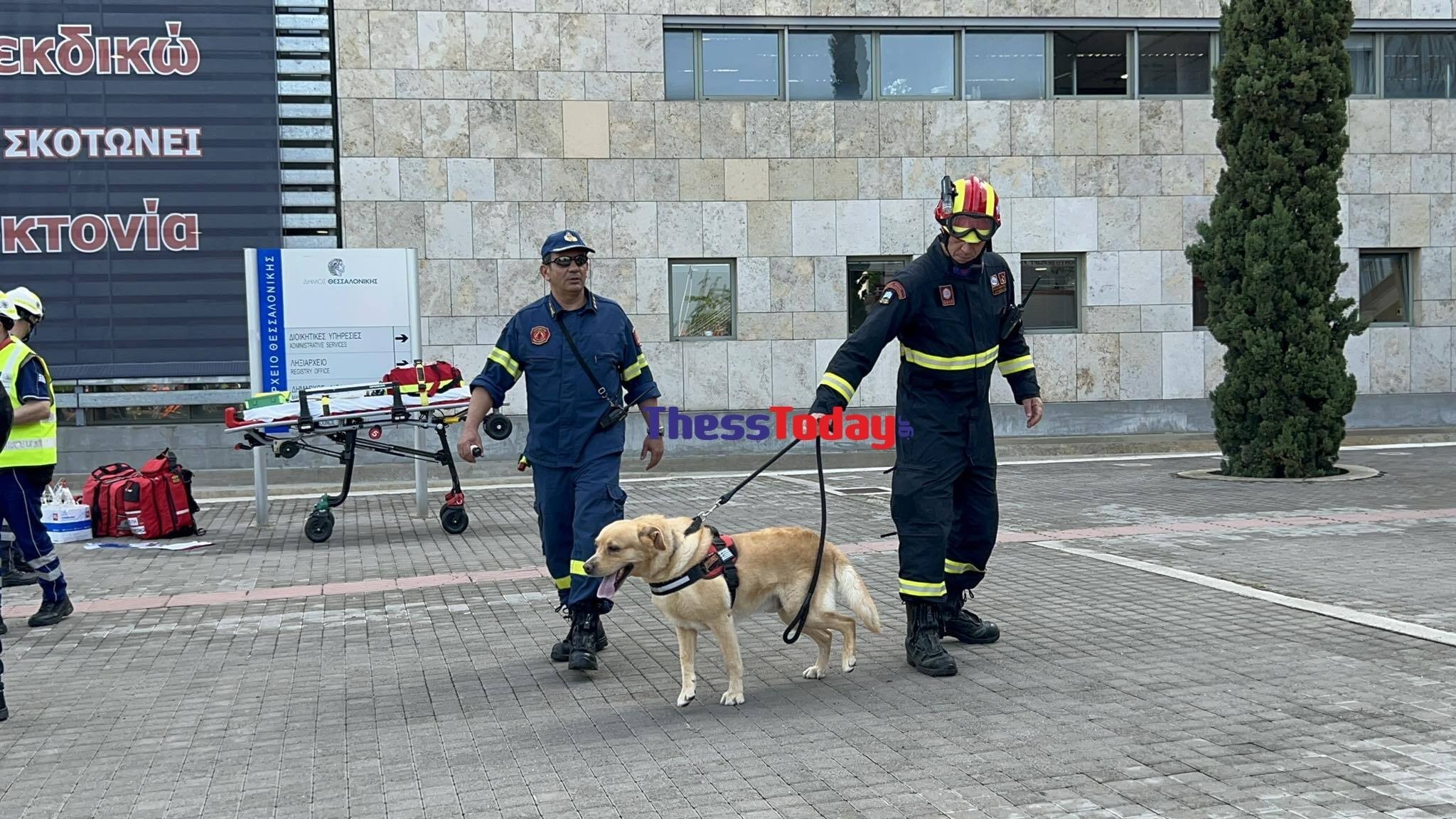 «Σεισμός» στο δημαρχείο Θεσσαλονίκης – Εντυπωσιακή άσκηση ετοιμότητας