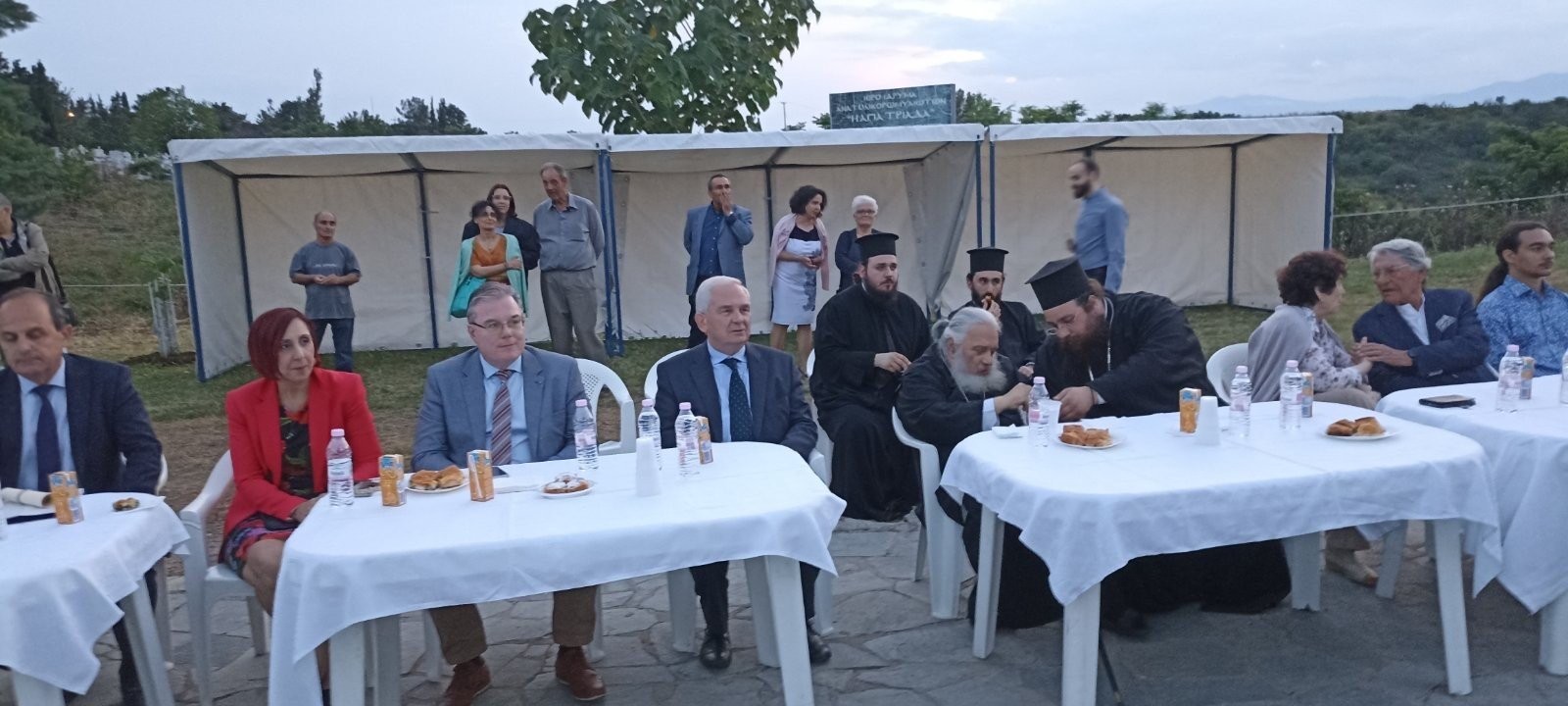 Ανατολική Ρωμυλία «Η ΑΓΙΑ ΤΡΙΑΔΑ» :Πανηγύρισε o Iερός Nαός της Αγίας Tριάδας