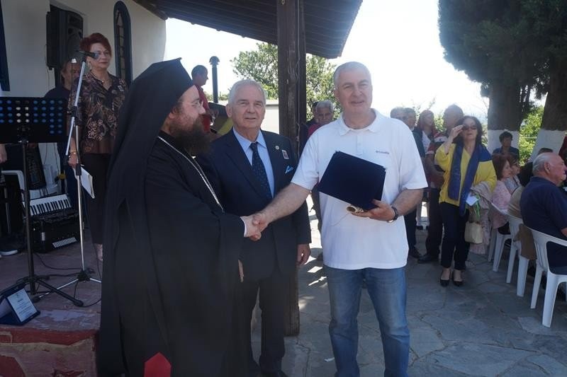 Ανατολική Ρωμυλία «Η ΑΓΙΑ ΤΡΙΑΔΑ» :Πανηγύρισε o Iερός Nαός της Αγίας Tριάδας