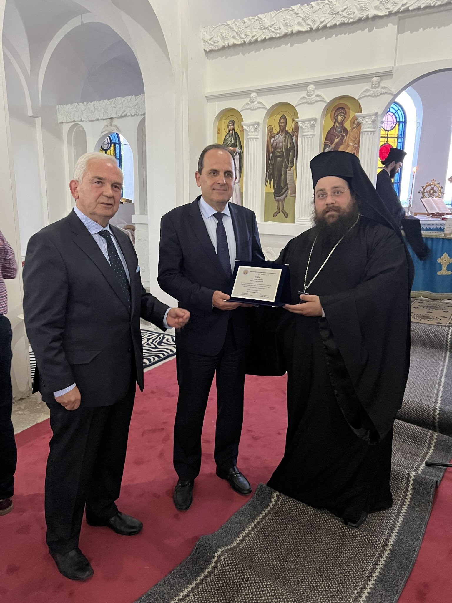 Ανατολική Ρωμυλία «Η ΑΓΙΑ ΤΡΙΑΔΑ» :Πανηγύρισε o Iερός Nαός της Αγίας Tριάδας