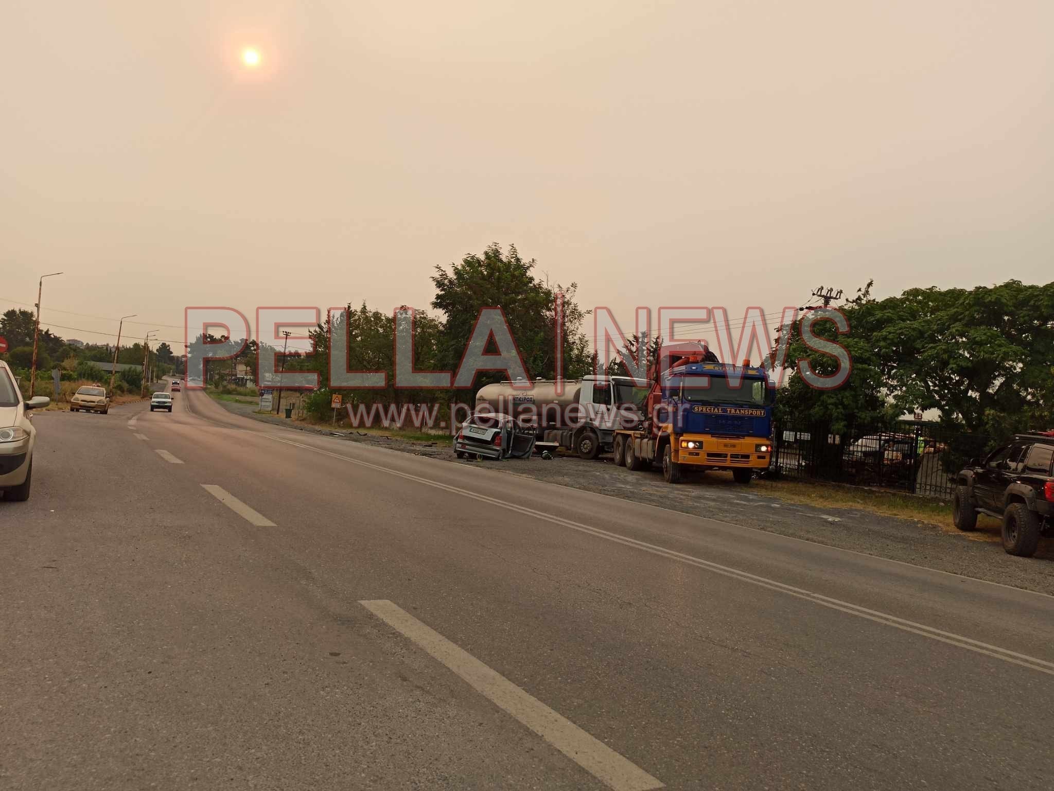 Σύγκρουση φορτηγού-επιβατικού στα Γιαννιτσά: Νεκρός 24χρονος (φώτος)