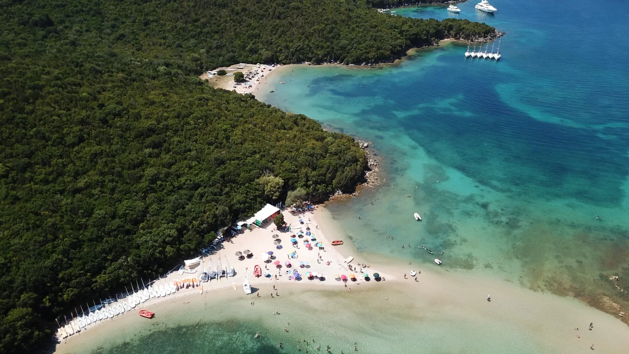 Μπέλα Βράκα: Η πιο  ωραία παραλία στα Σύβοτα