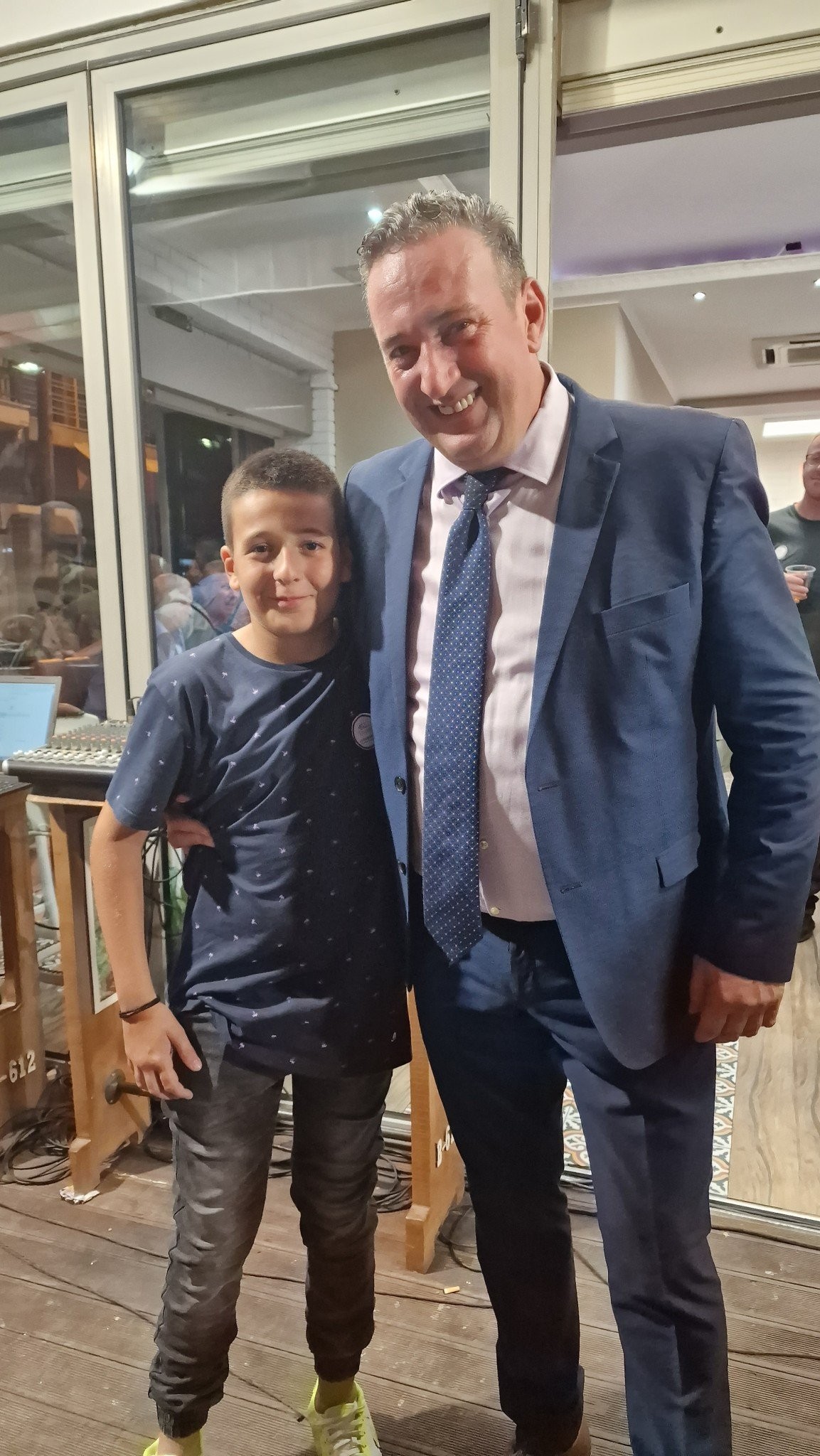 Περήφανοι για τον μπαμπά τους