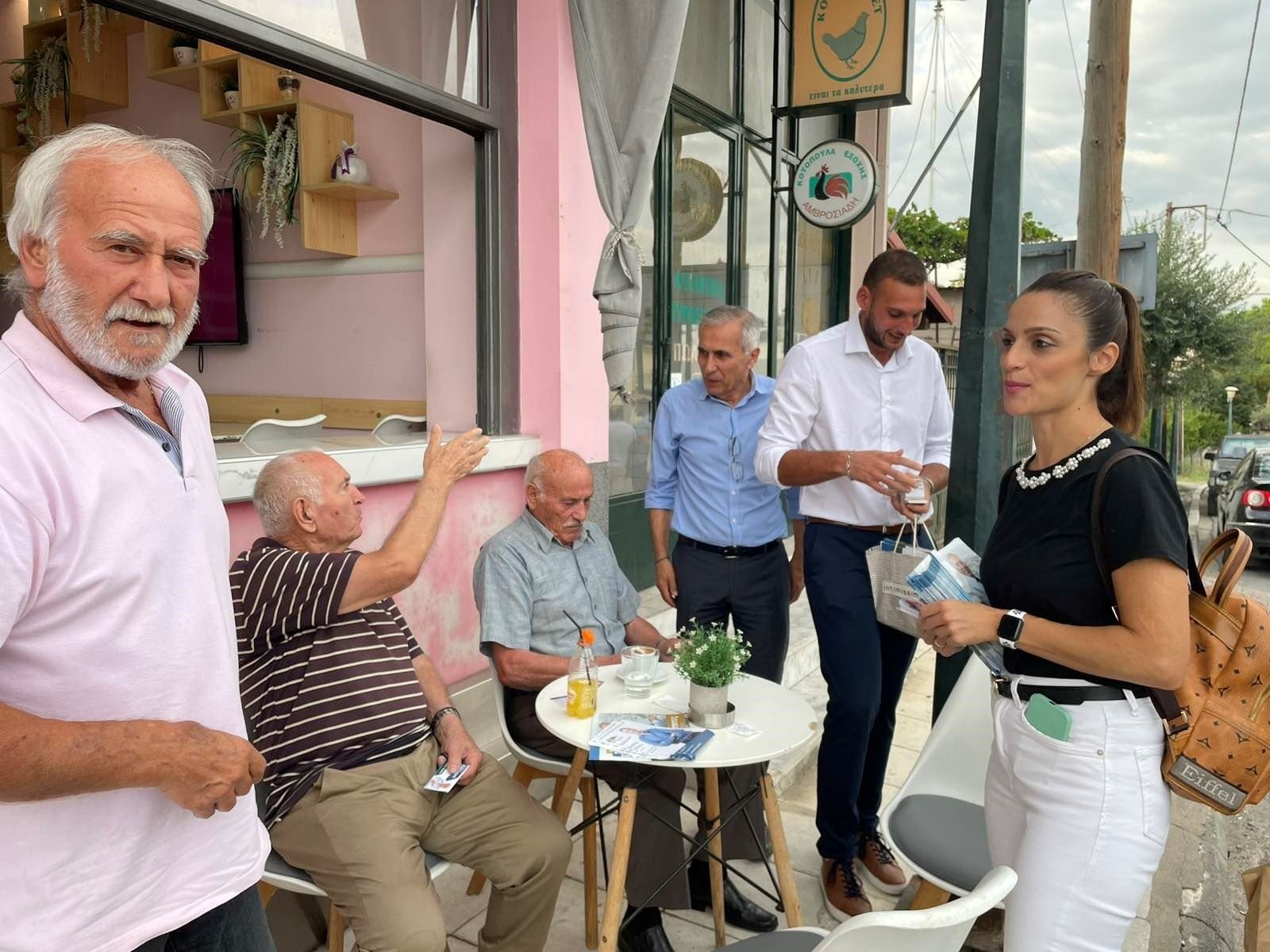 Την περιοχή της Μητροπόλεως και της Νέας Τραπεζούντας στα Γιαννιτσά επισκέφτηκε ο  Στάθης Καστερίδης