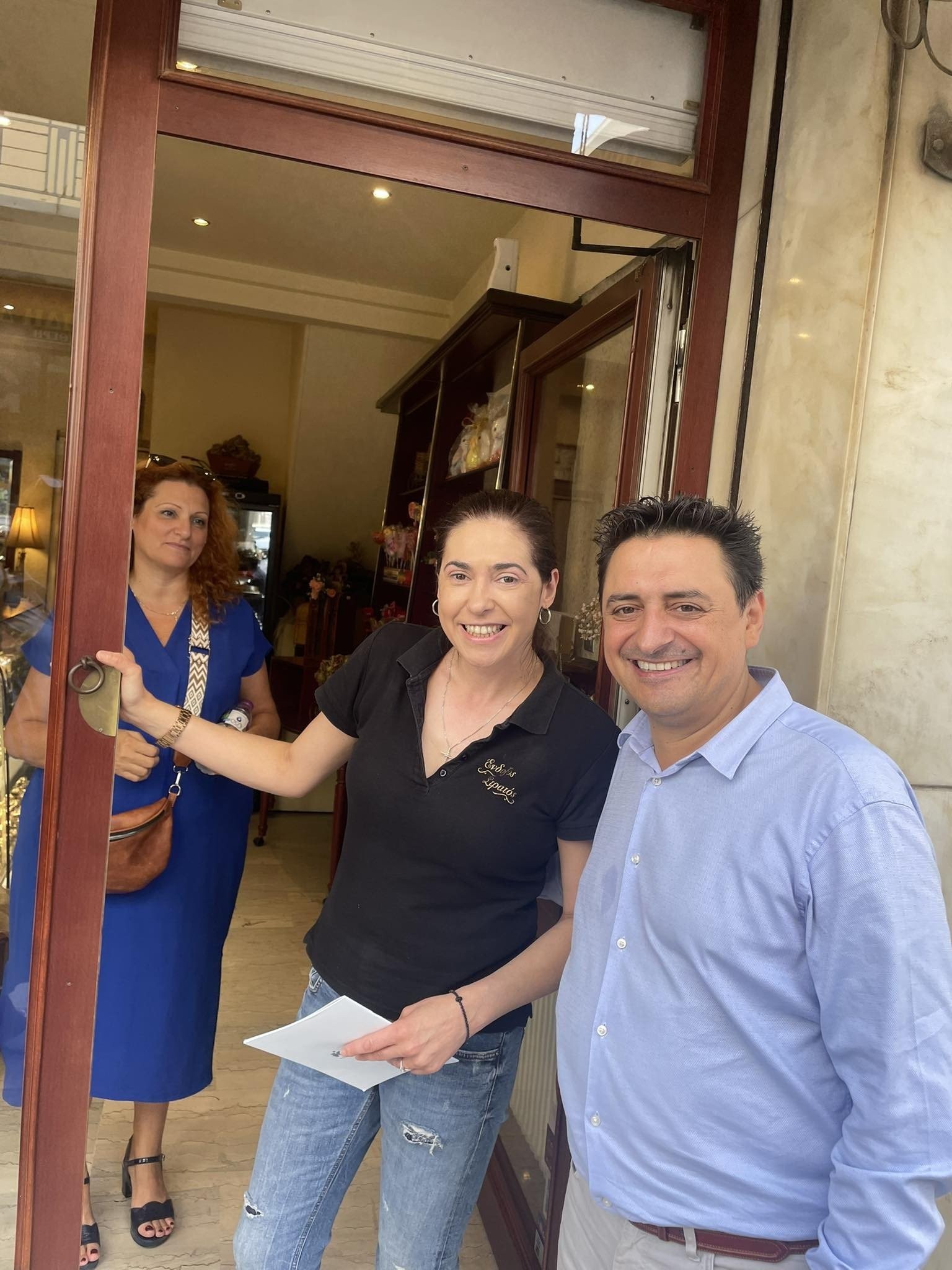 Στην αγορά της Έδεσσας ο Γιάννης Τσεπκεντζής