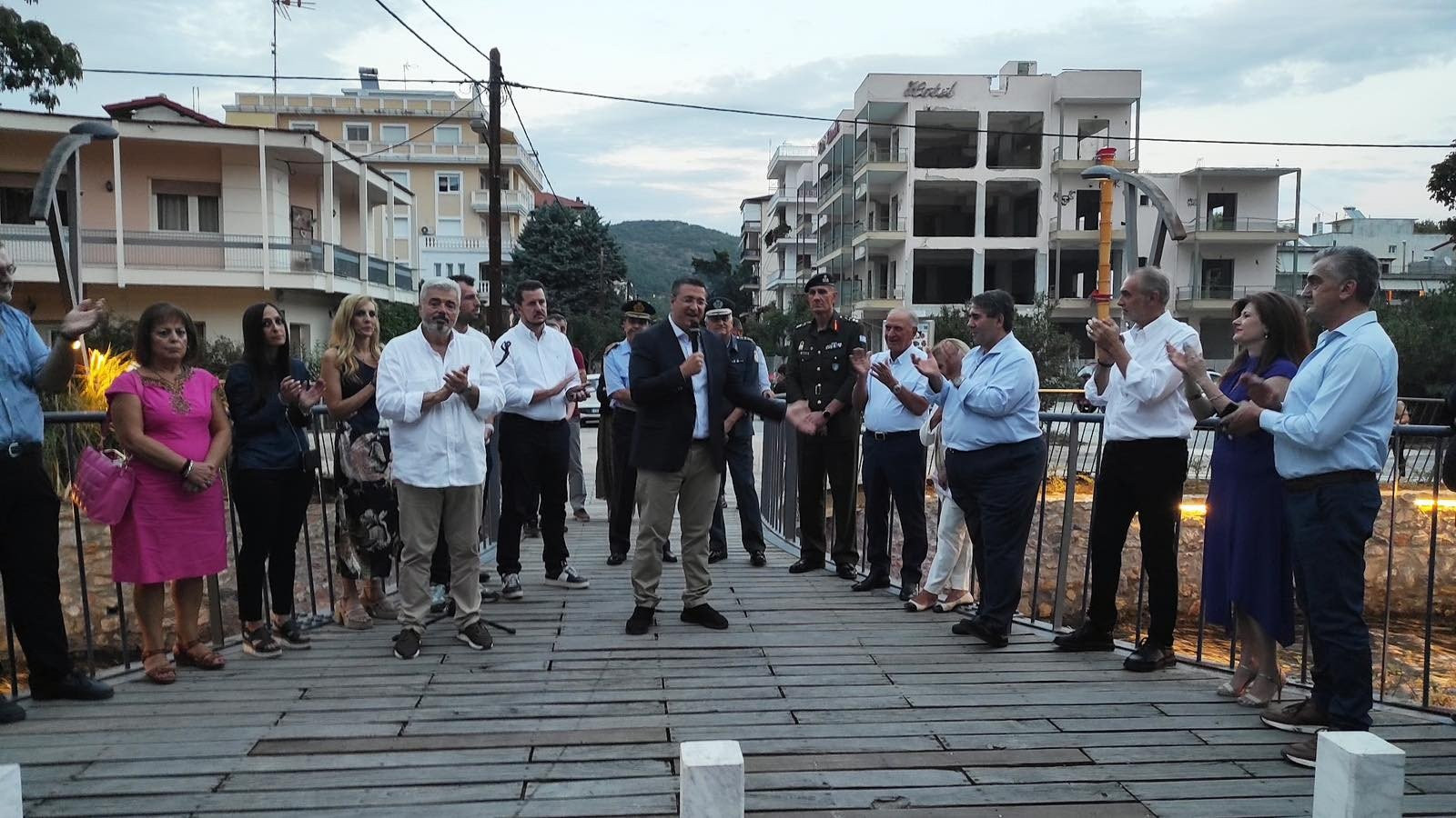 Συνόδευσε τον Απόστολο Τζιτζικώστα στην περιοδεία του στην Πέλλα η Ράνια Αντώνιου (ΦΩΤΟ