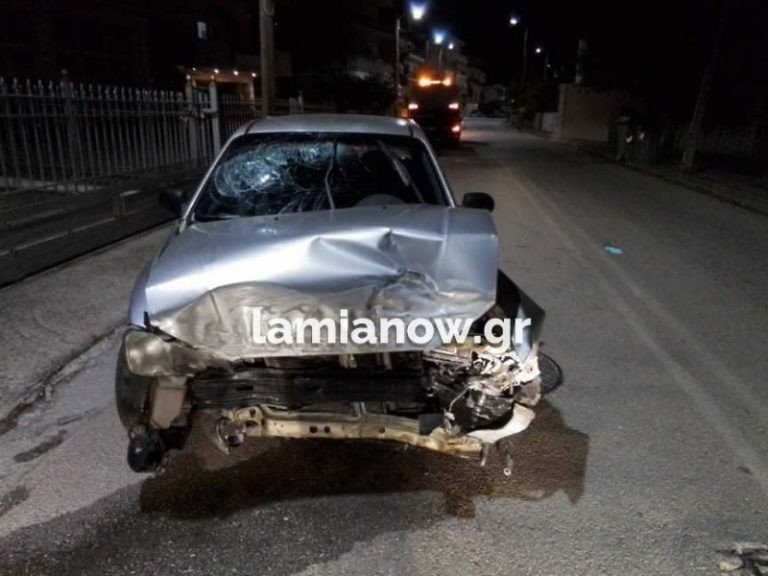Τροχαίο στην Λαμία: Αυτοκίνητο καρφώθηκε σε τοίχο και τον...γκρέμισε