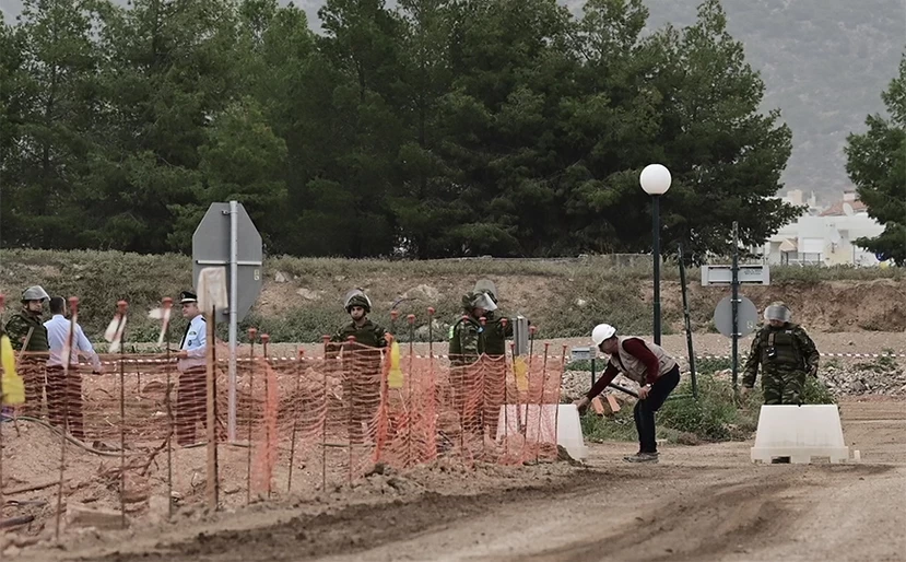 Εξουδετέρωση βόμβας του Β’ Παγκοσμίου Πολέμου στην Ποσειδώνος – Έχει μήκος 1,5 μέτρα και 226 κιλά βάρος