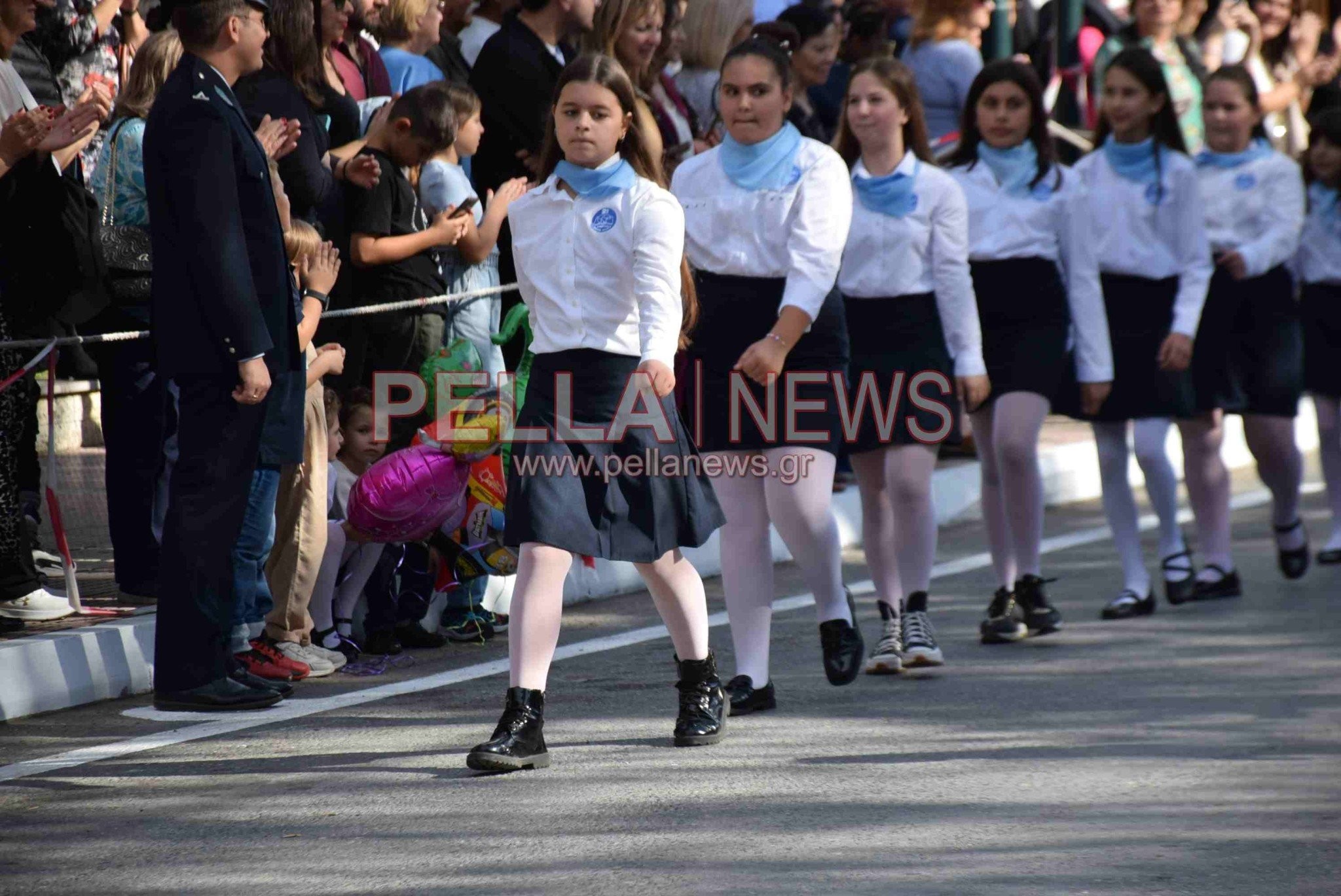 Η μαθητική παρέλαση στη Σκύδρα για την επέτειο της 28ης Οκτωβρίου (βίντεο/φώτο)