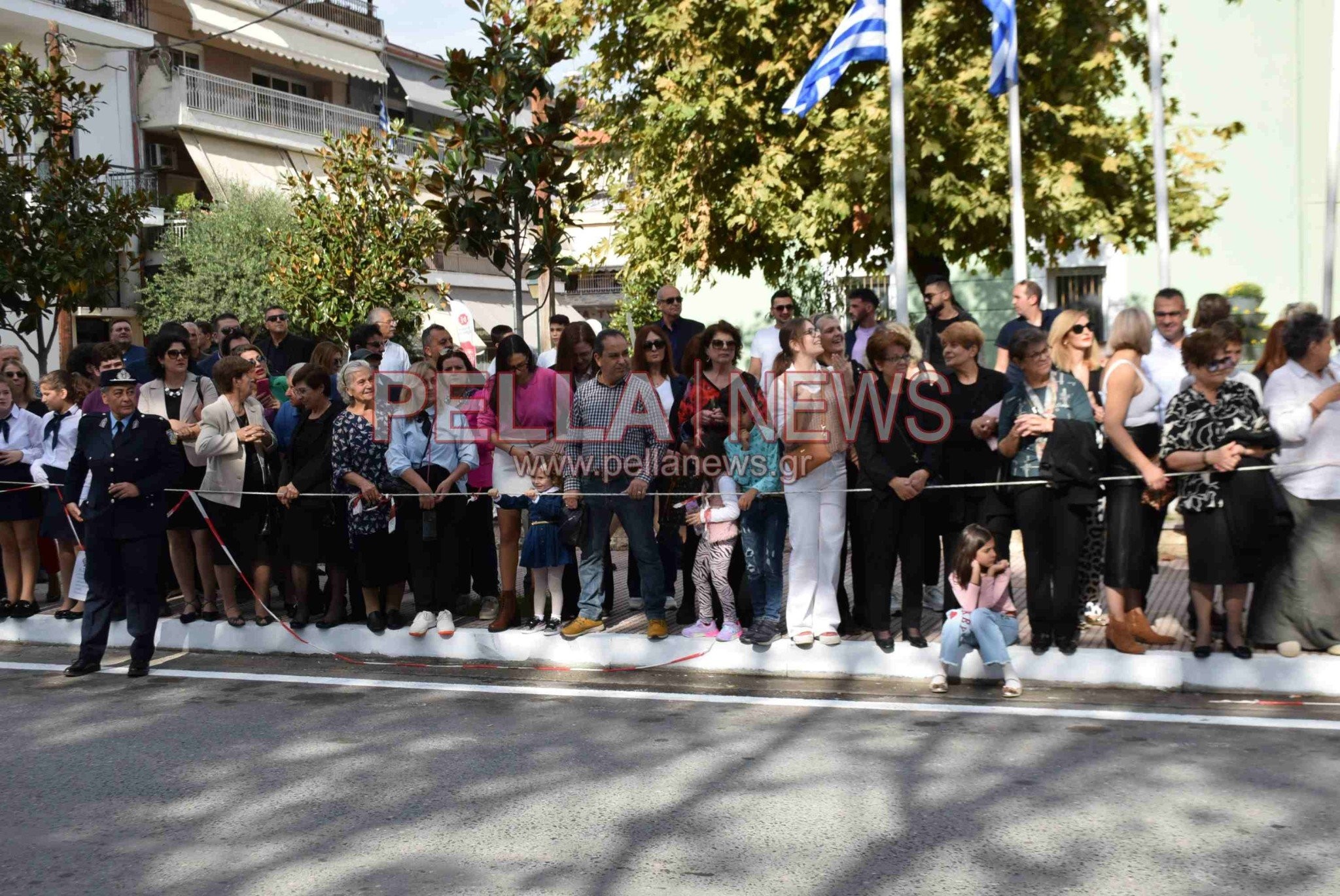 Η μαθητική παρέλαση στη Σκύδρα για την επέτειο της 28ης Οκτωβρίου (βίντεο/φώτο)