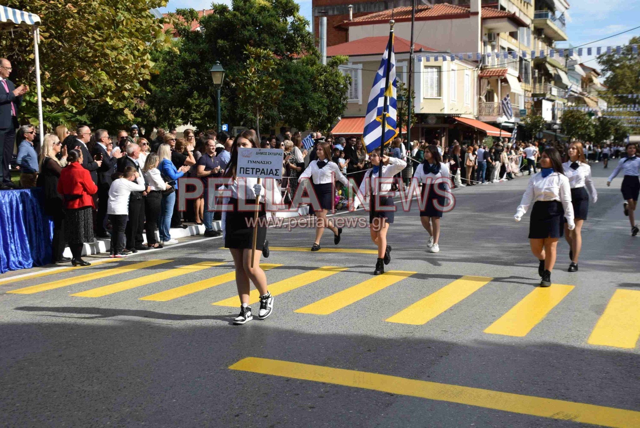 Η μαθητική παρέλαση στη Σκύδρα για την επέτειο της 28ης Οκτωβρίου (βίντεο/φώτο)