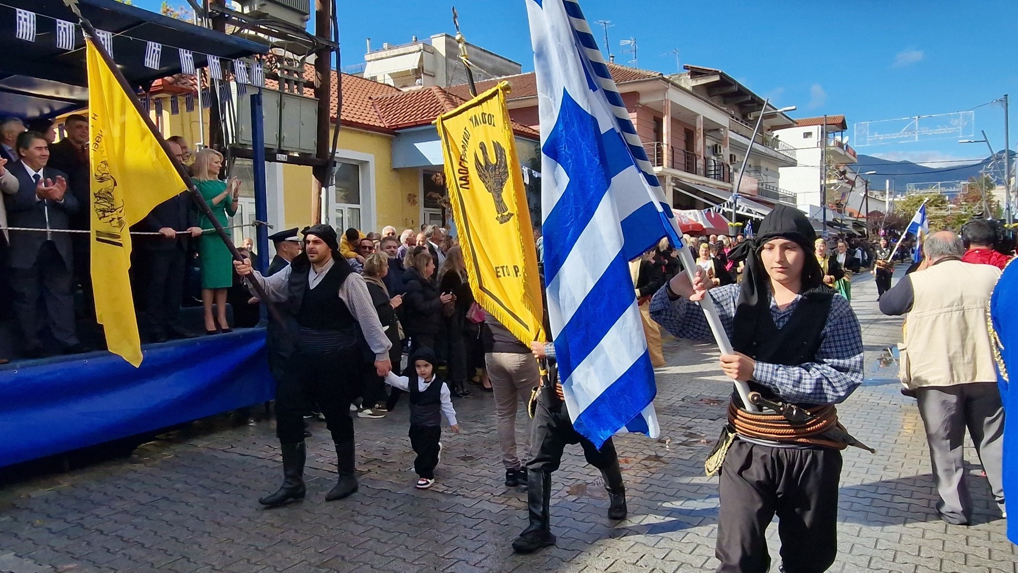 Περηφάνια και Ομοψυχία από τους συλλόγους της Αλμωπίας