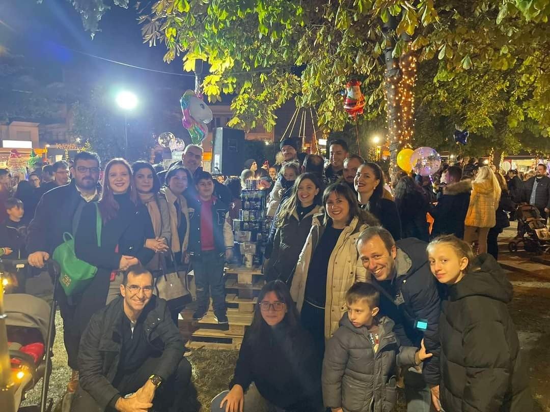 Το δέντρο της αγάπης στα Γιαννιτσά (φώτο)