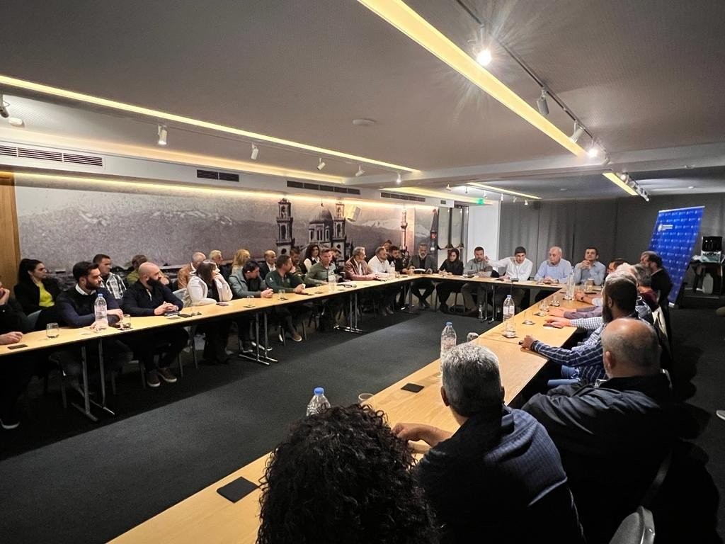 Συναντήσεις ΥπΑΑΤ Λευτέρη Αυγενάκη με το νέο ΔΣ της ΕΑΣ Ηρακλείου, με εκπροσώπους ΤΟΕΒ Κρήτης και θερμοκηπιακών καλλιεργειών