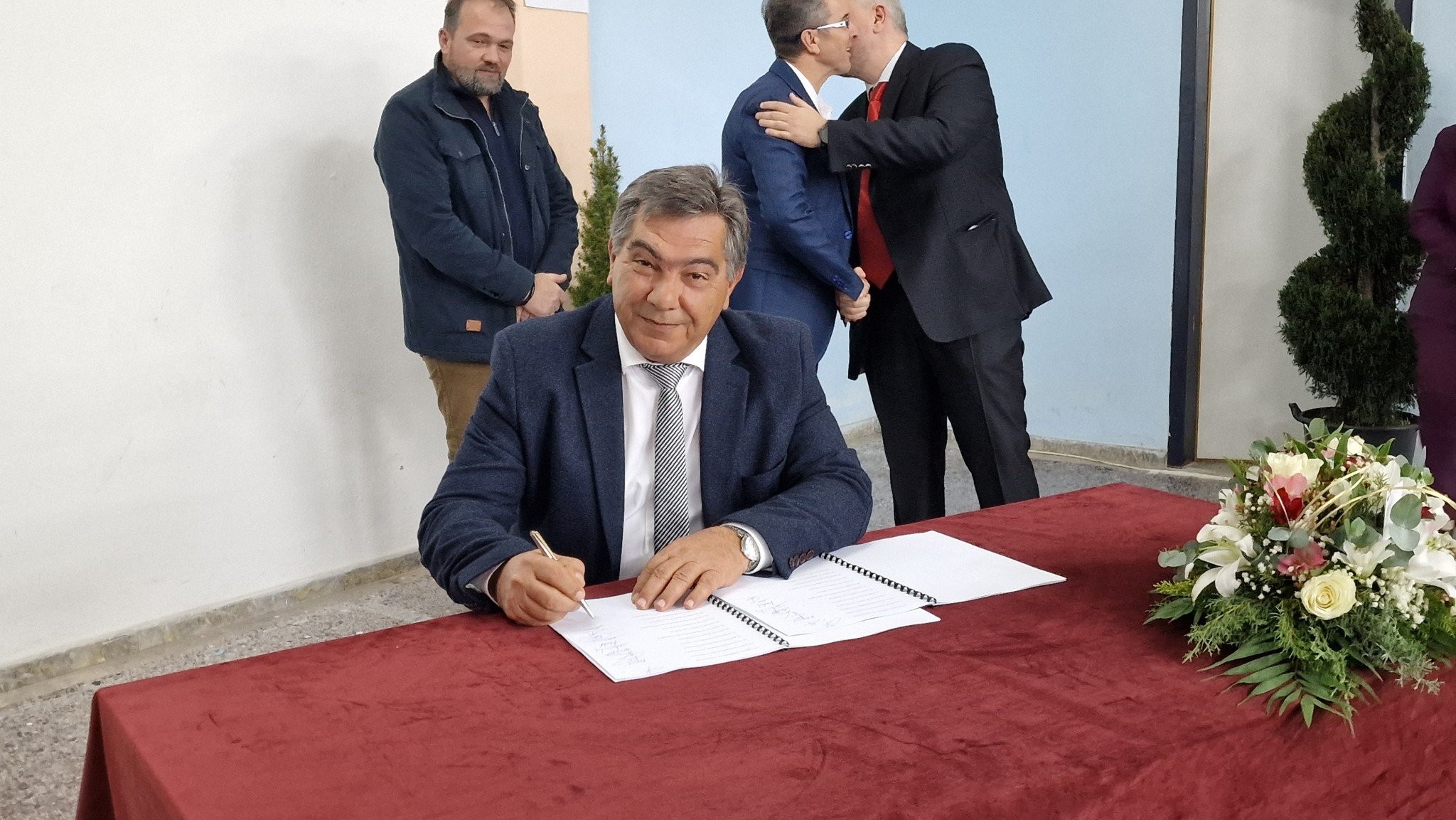 Χαμόγελα και αισιοδοξία στην ορκομωσία της Δημοτικής αρχής Αλμωπίας