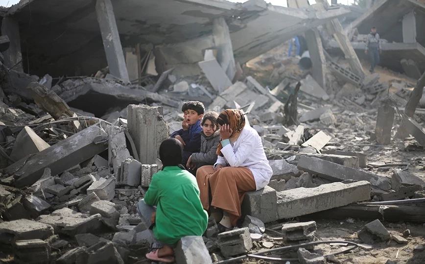 «Βυθισμένη» στην καταστροφή η Λωρίδα της Γάζας – Αδιέξοδο στον ΟΗΕ: «Ο κόσμος είναι ταπεινωμένος και κατεστραμμένος»