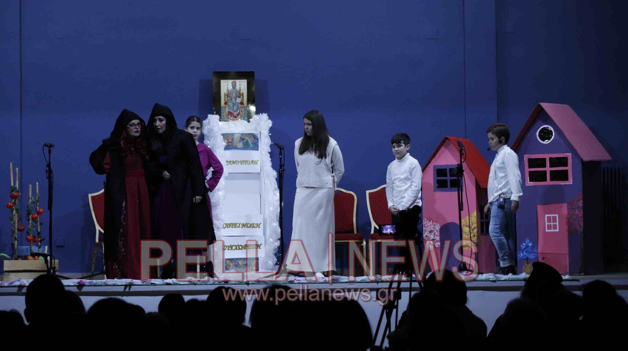 Η Θεατρική Παράσταση 'Σκάλα για την Ουρανούπολη' απο τις Κατηχητικές Συνάξεις του Αγίου Στεφάνου Σκύδρας (βίντεο / φωτογραφίες)