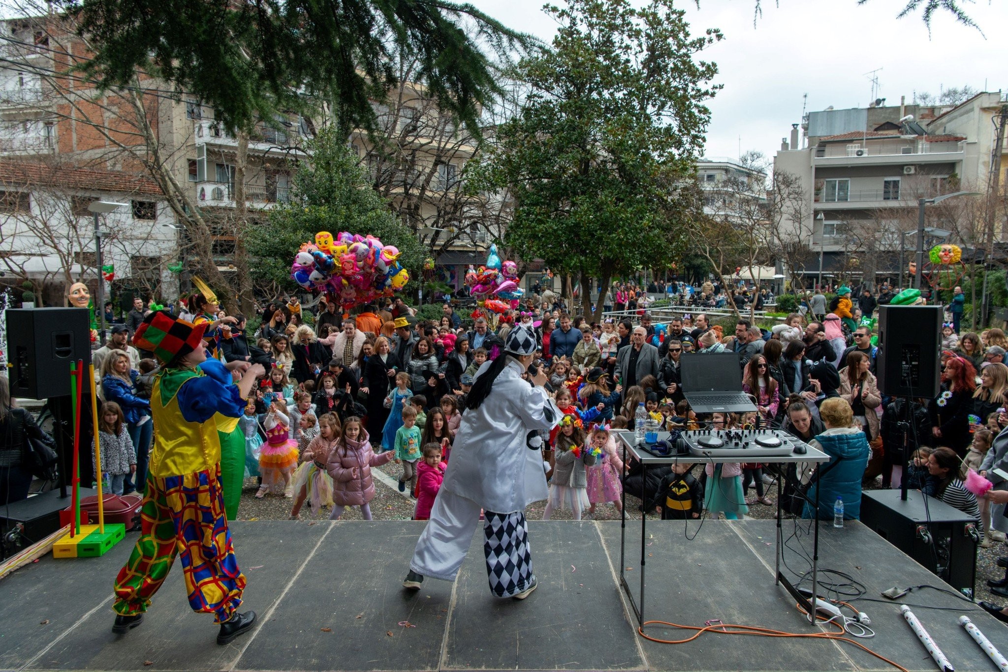 Παιδικό Καρναβάλι! Μια Γιορτή Χαράς και Παιχνιδιού στην Έδεσσα