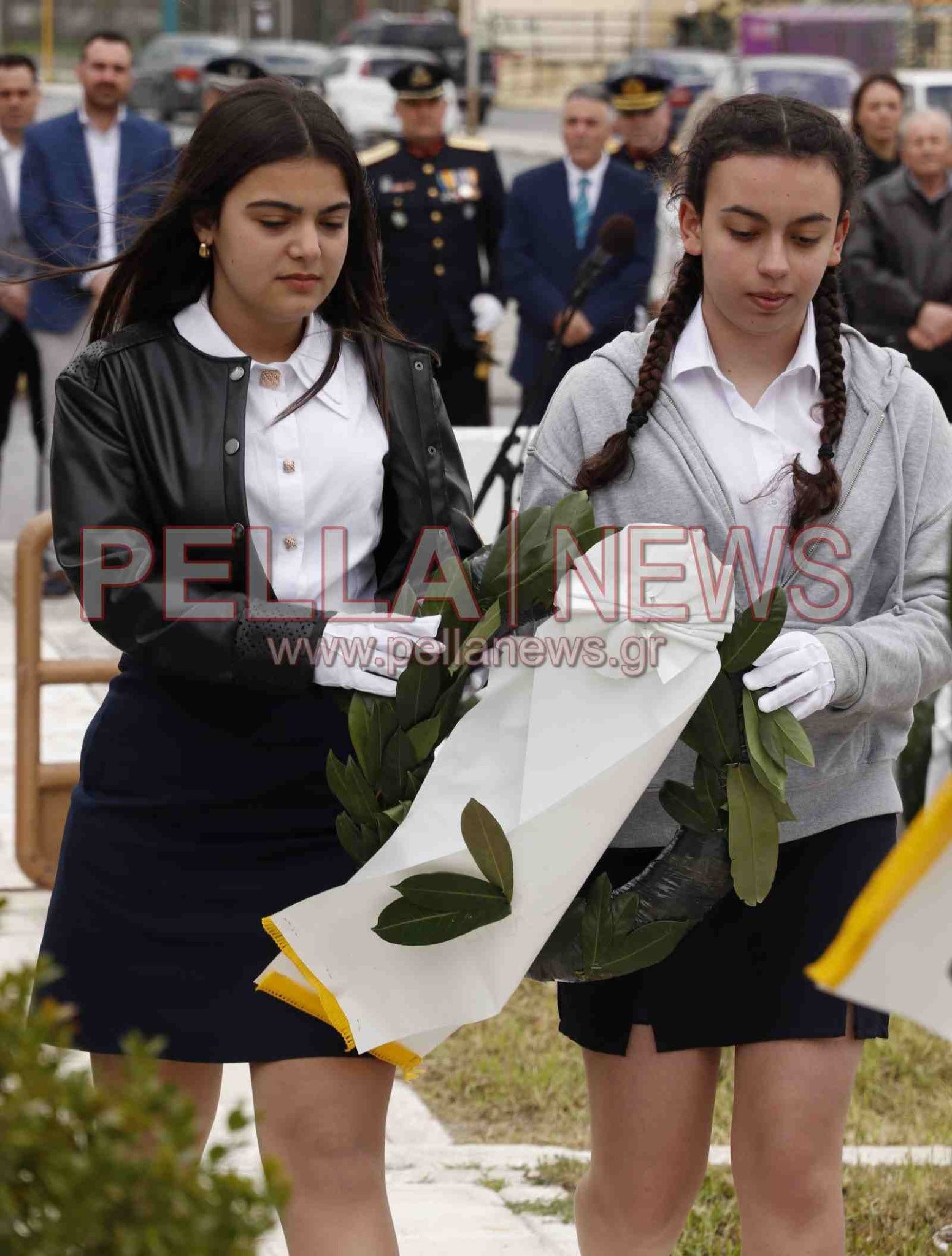 25η Μαρτίου: κατάθεση στεφάνων στο Ηρώων της Σκύδρας-τιμή και δόξα σ' όσους θυσιάστηκαν για την ελευθερία!