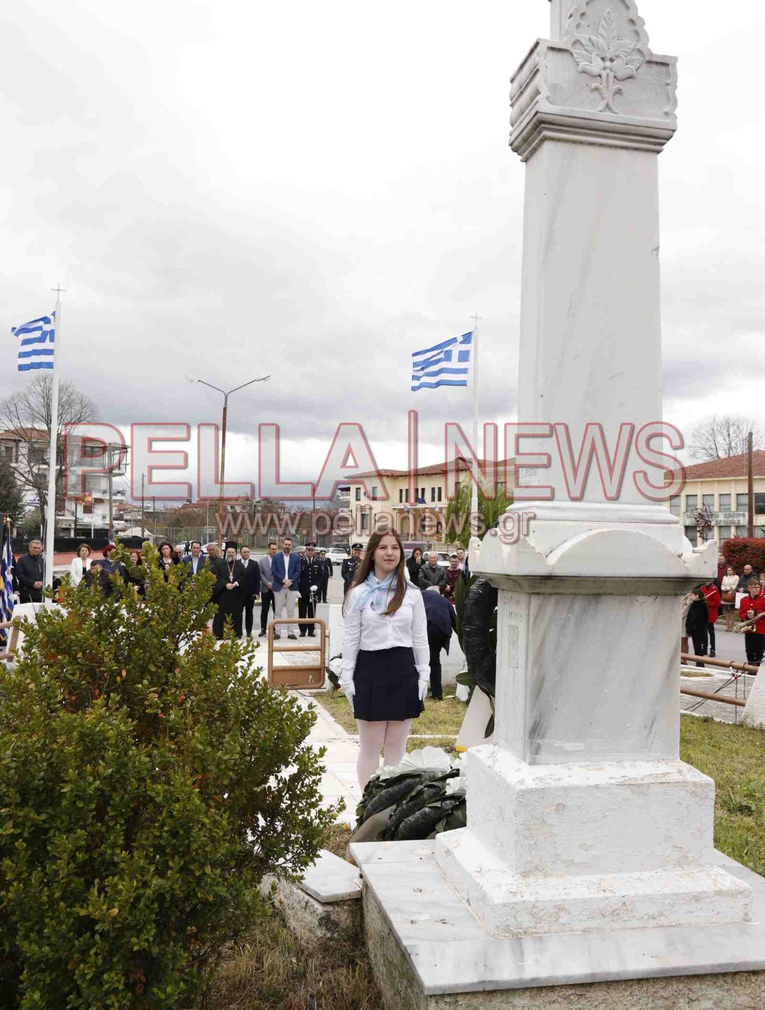 25η Μαρτίου: κατάθεση στεφάνων στο Ηρώων της Σκύδρας-τιμή και δόξα σ' όσους θυσιάστηκαν για την ελευθερία!